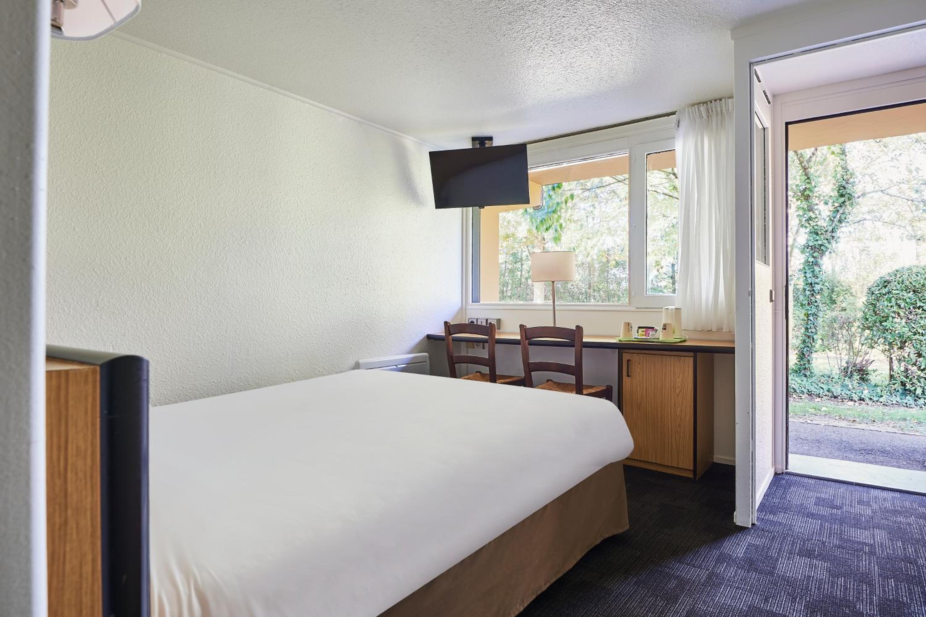 Double Room - Photo 2