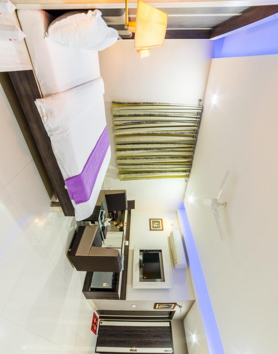 Deluxe Double Room With Balcony photo 1