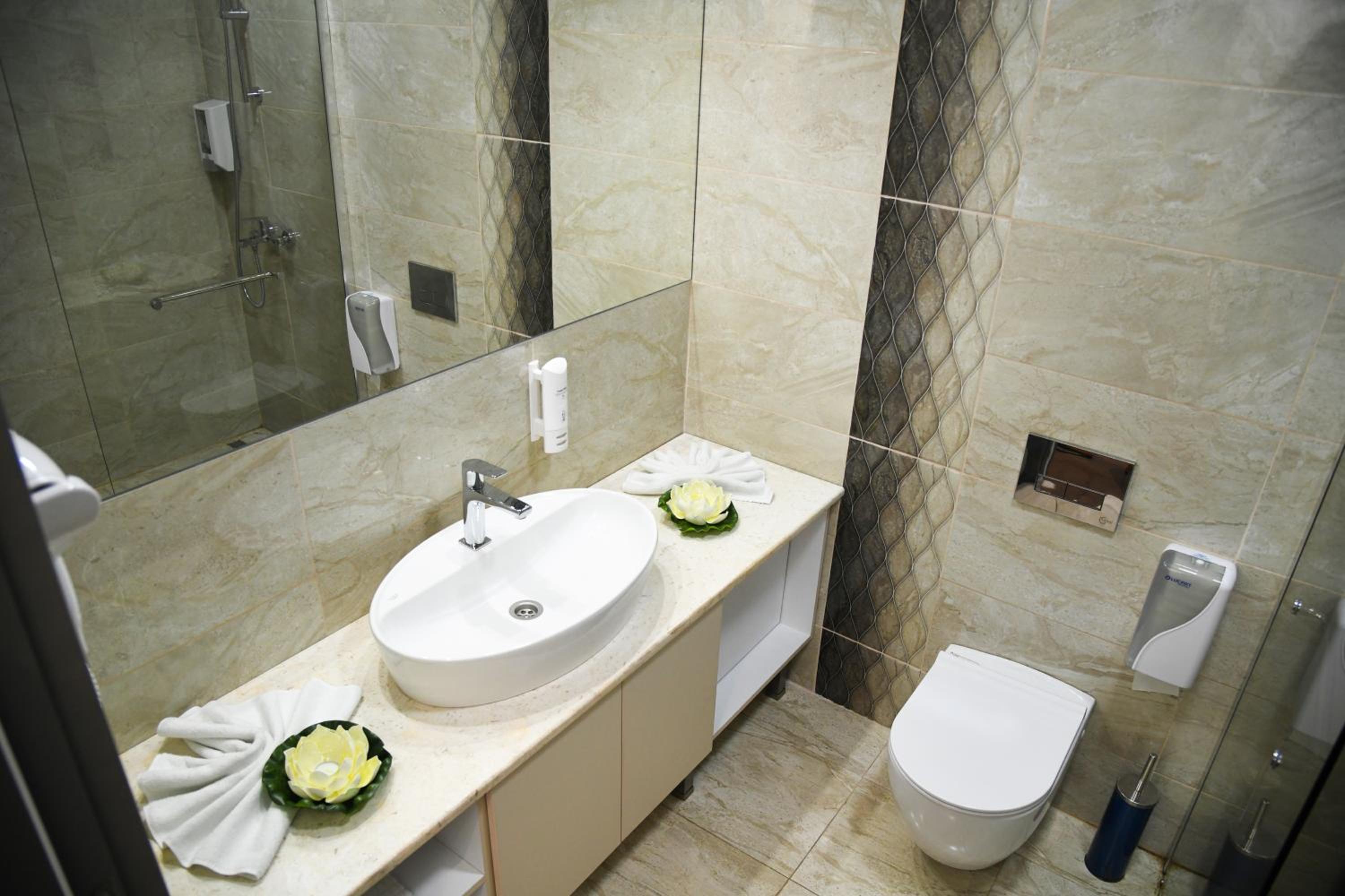 Single Room with Bathroom photo 3