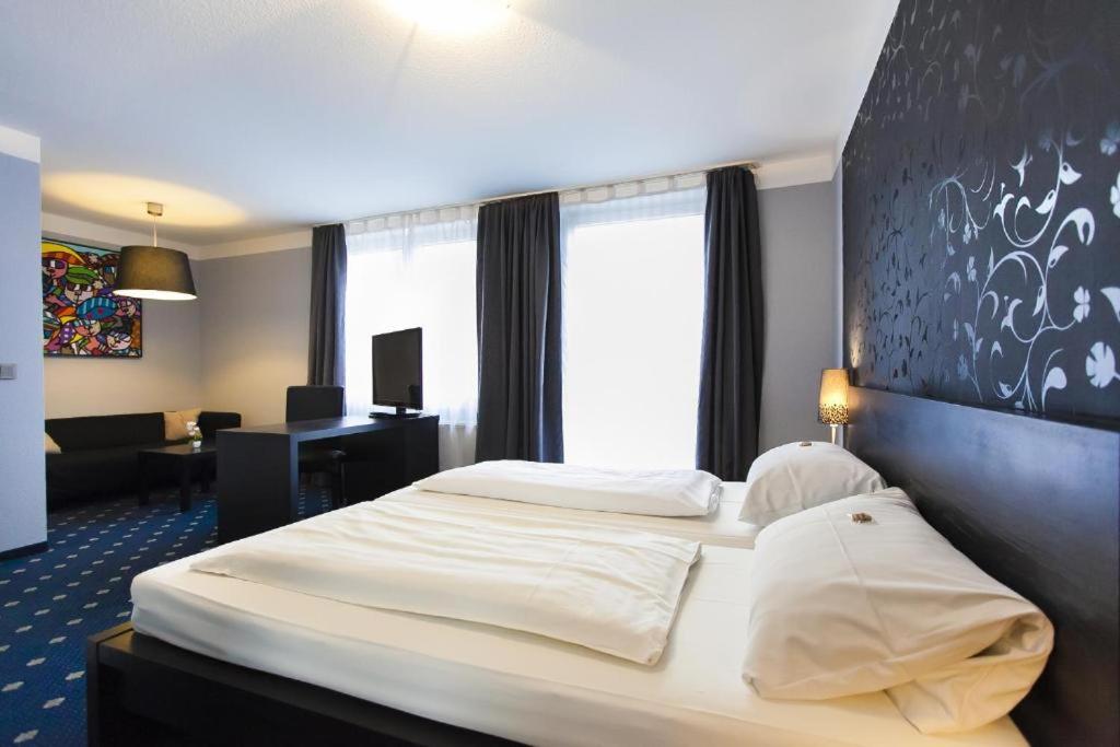 Double Room with Private Bathroom photo 1