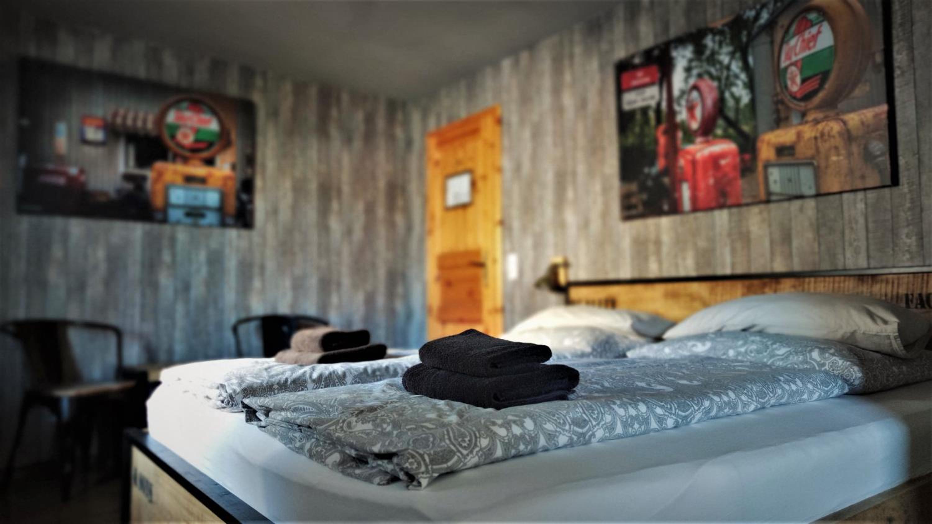 Standard Double Room - Photo 2