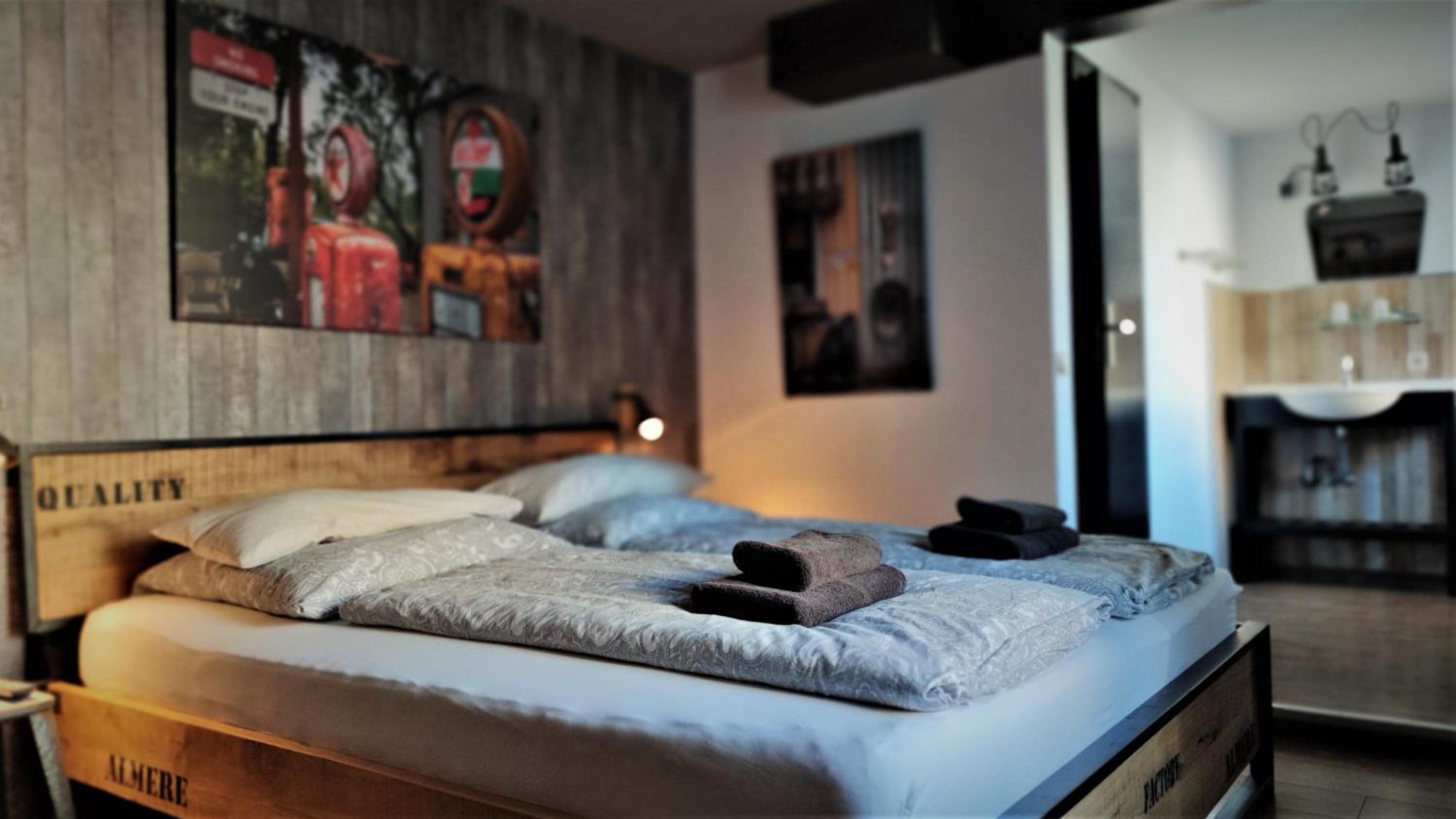 Standard Double Room - Photo 3