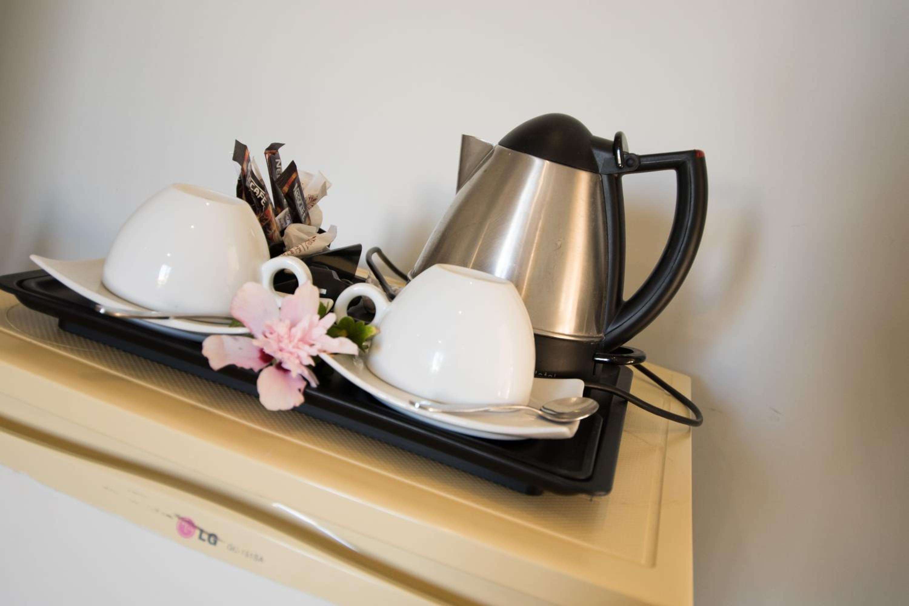 Standard Twin Room - Photo 7