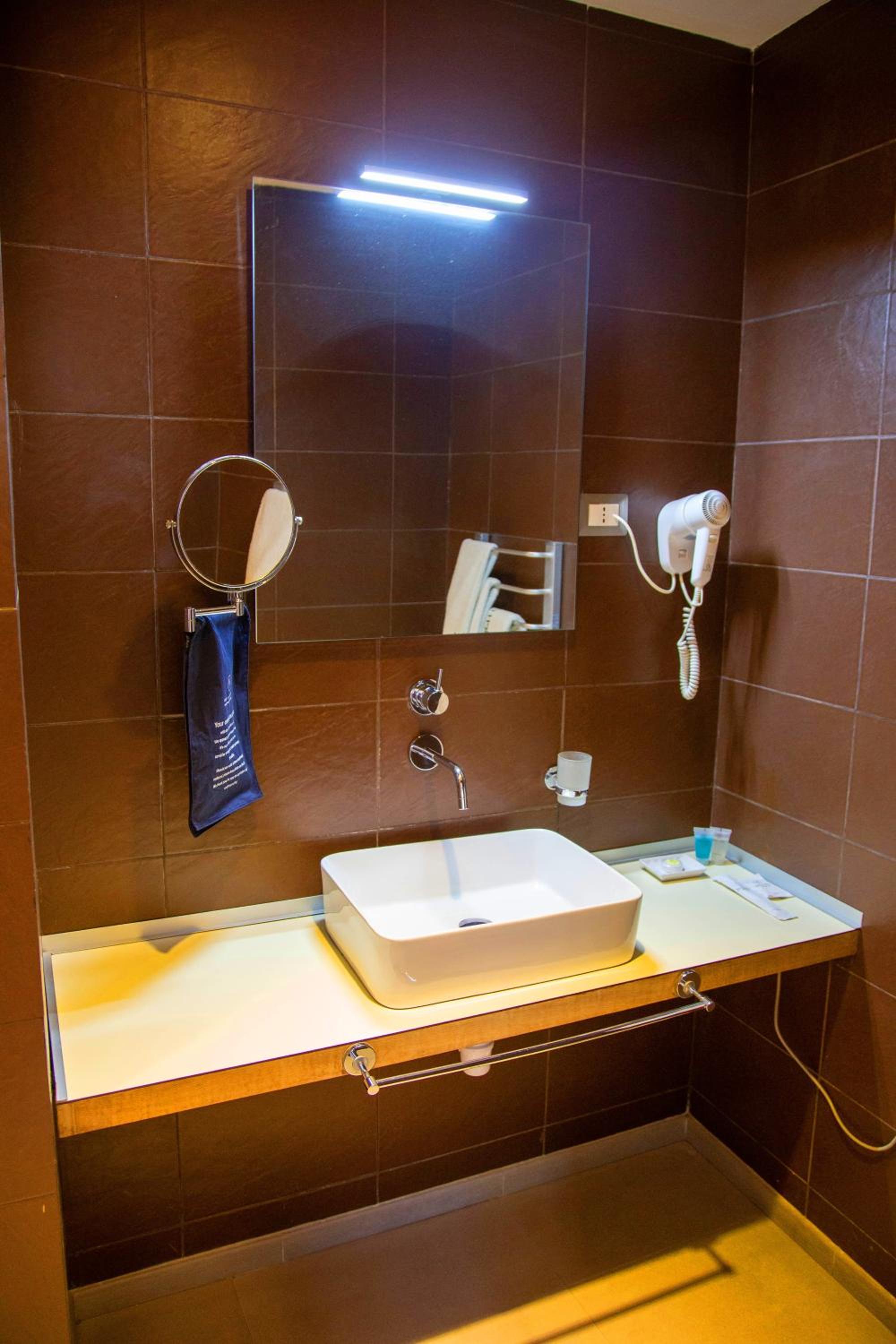 Deluxe Suite photo 3