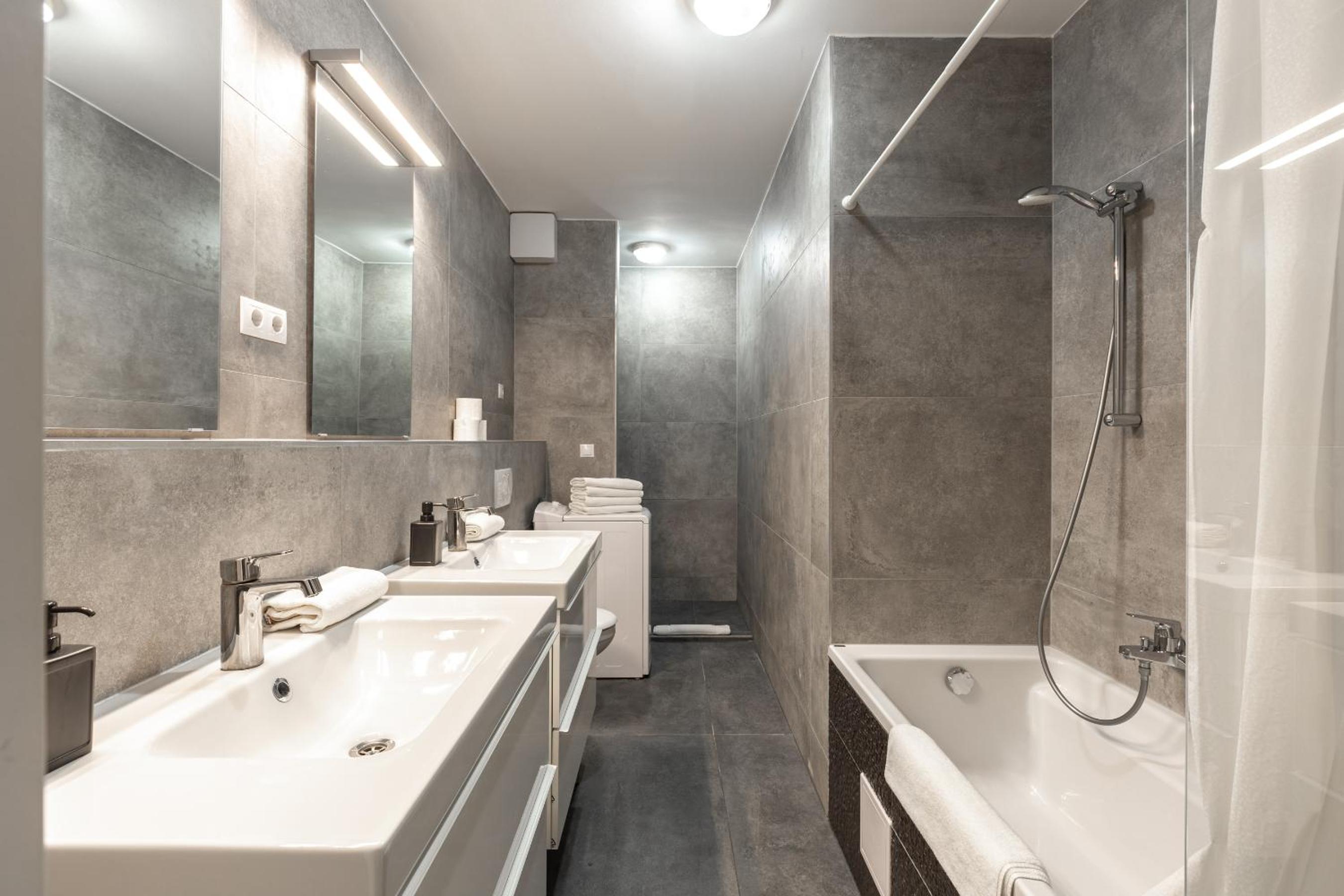 Two-Bedroom Apartment - Photo 15