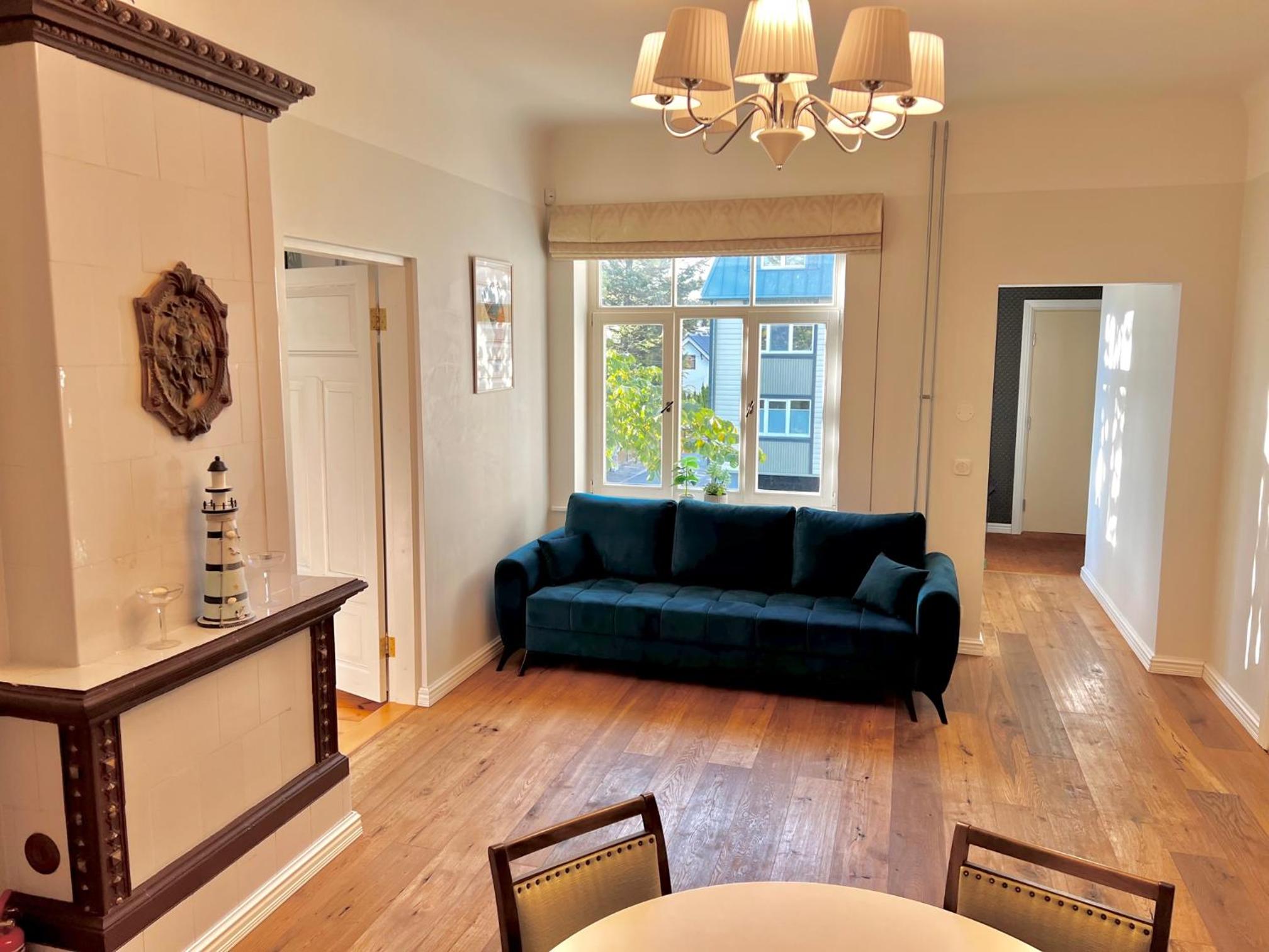 Two-Bedroom Apartment - Photo 11