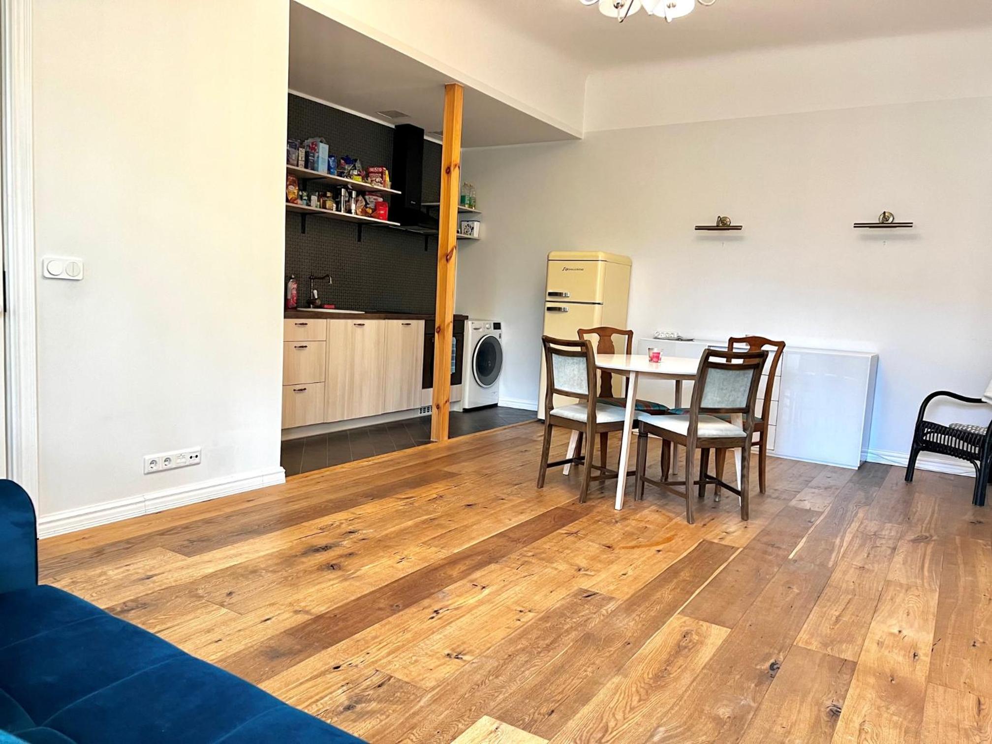Two-Bedroom Apartment - Photo 7