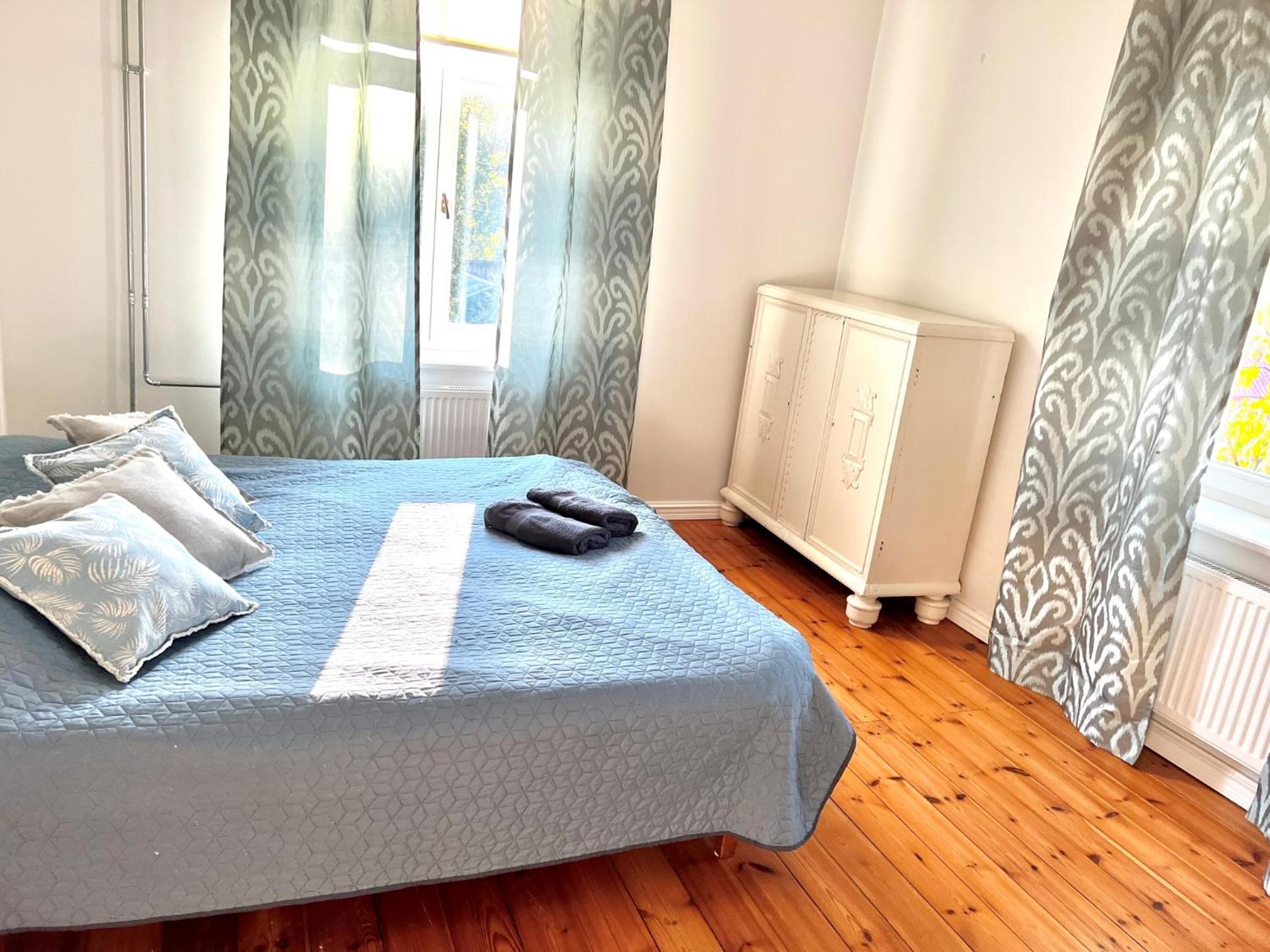 Two-Bedroom Apartment - Photo 8