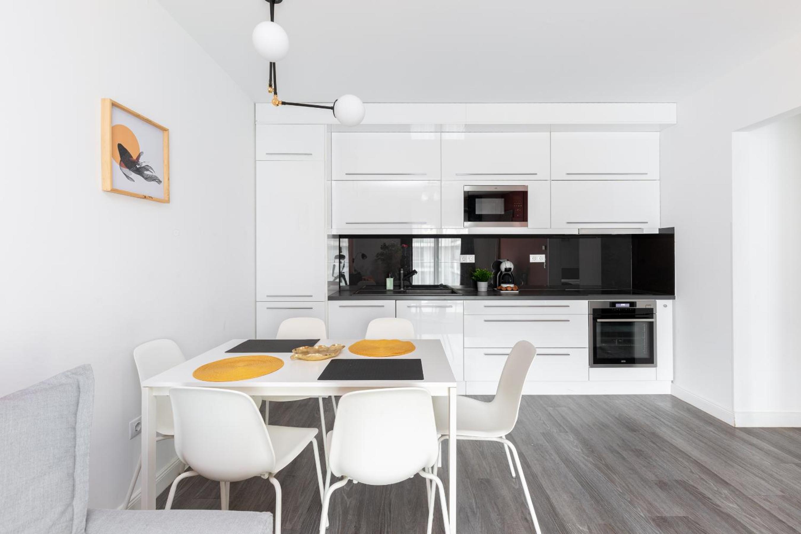 One-Bedroom Apartment - Photo 28