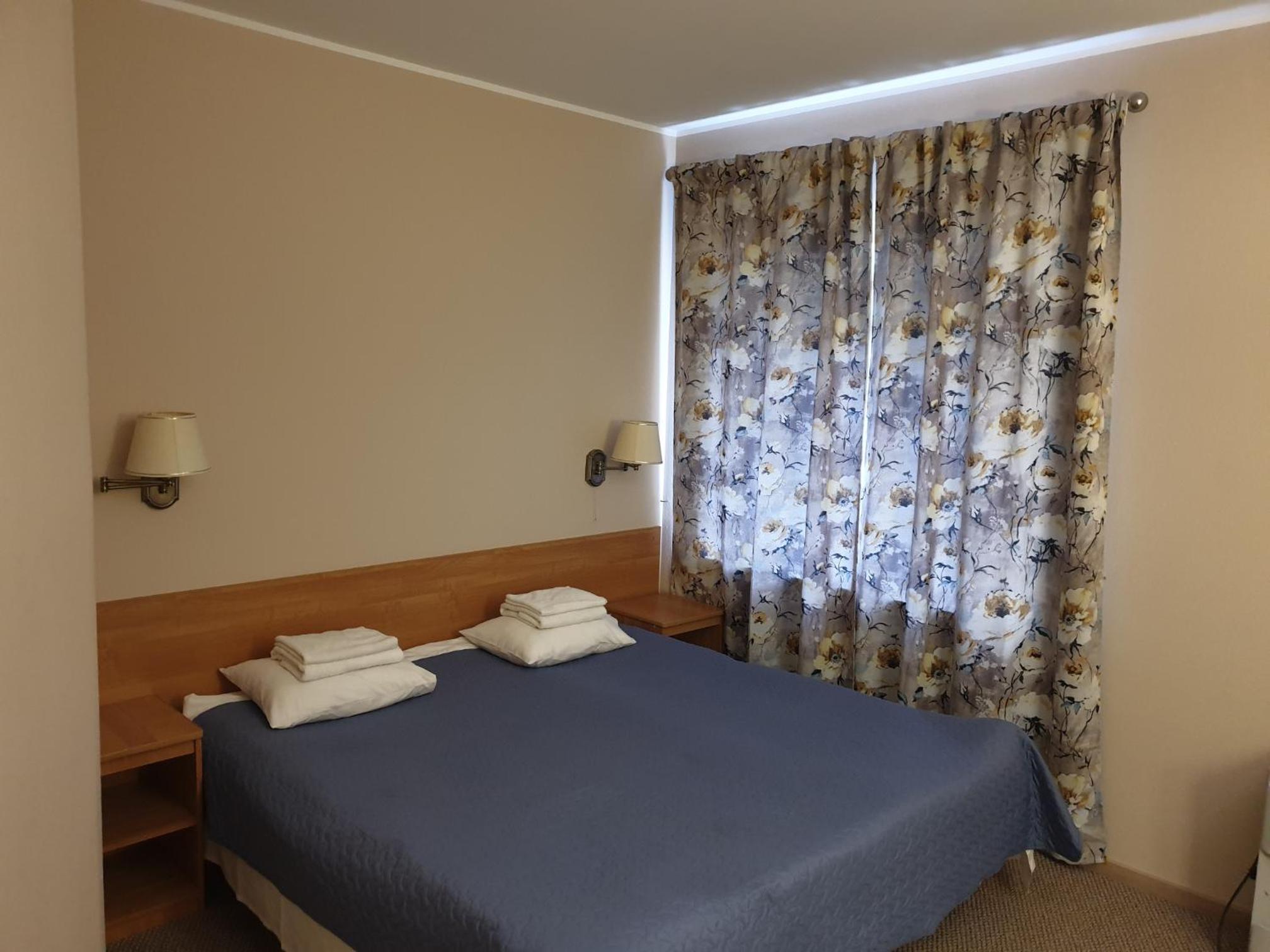 Twin Room - Photo 5