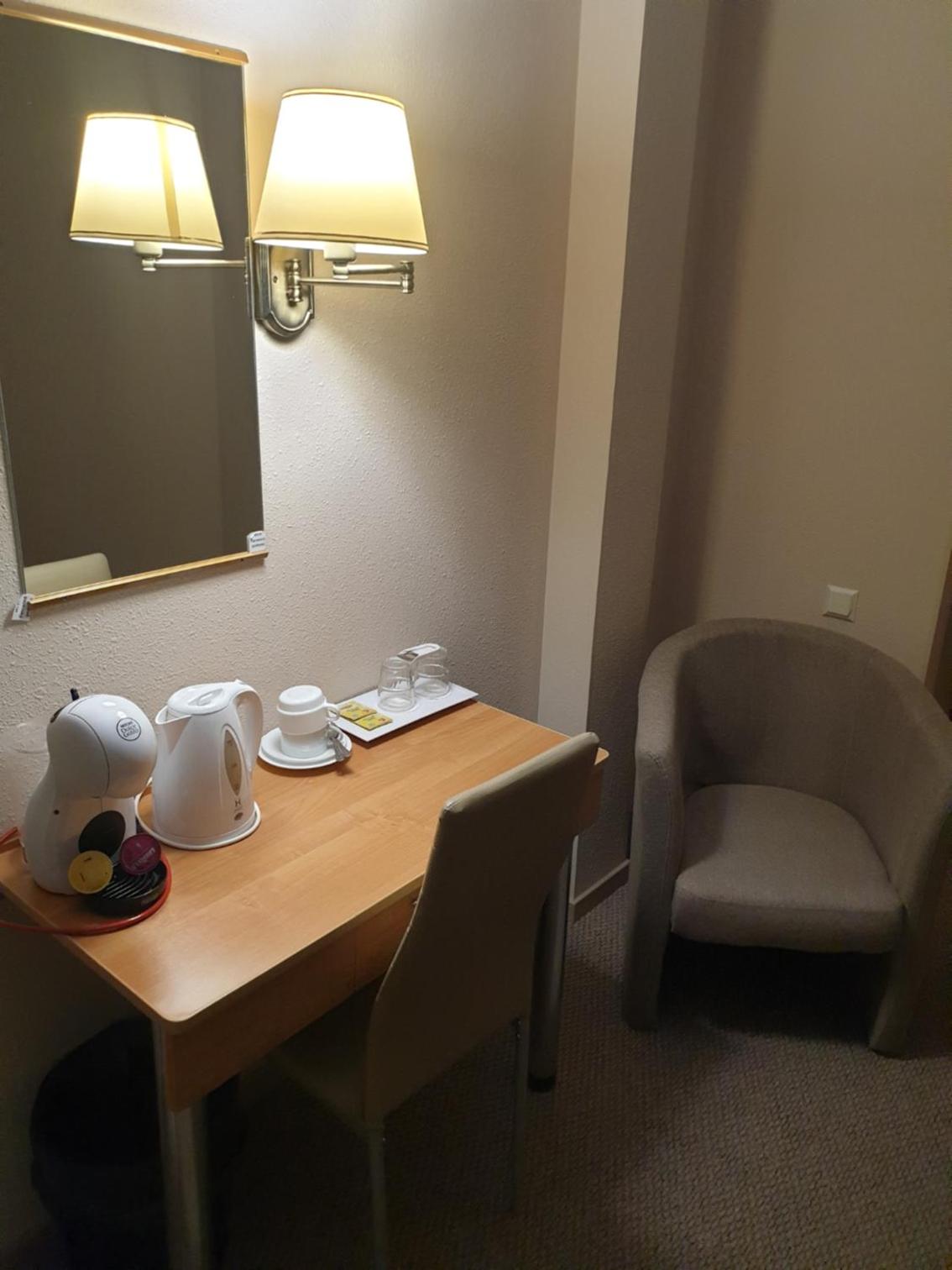 Twin Room - Photo 4