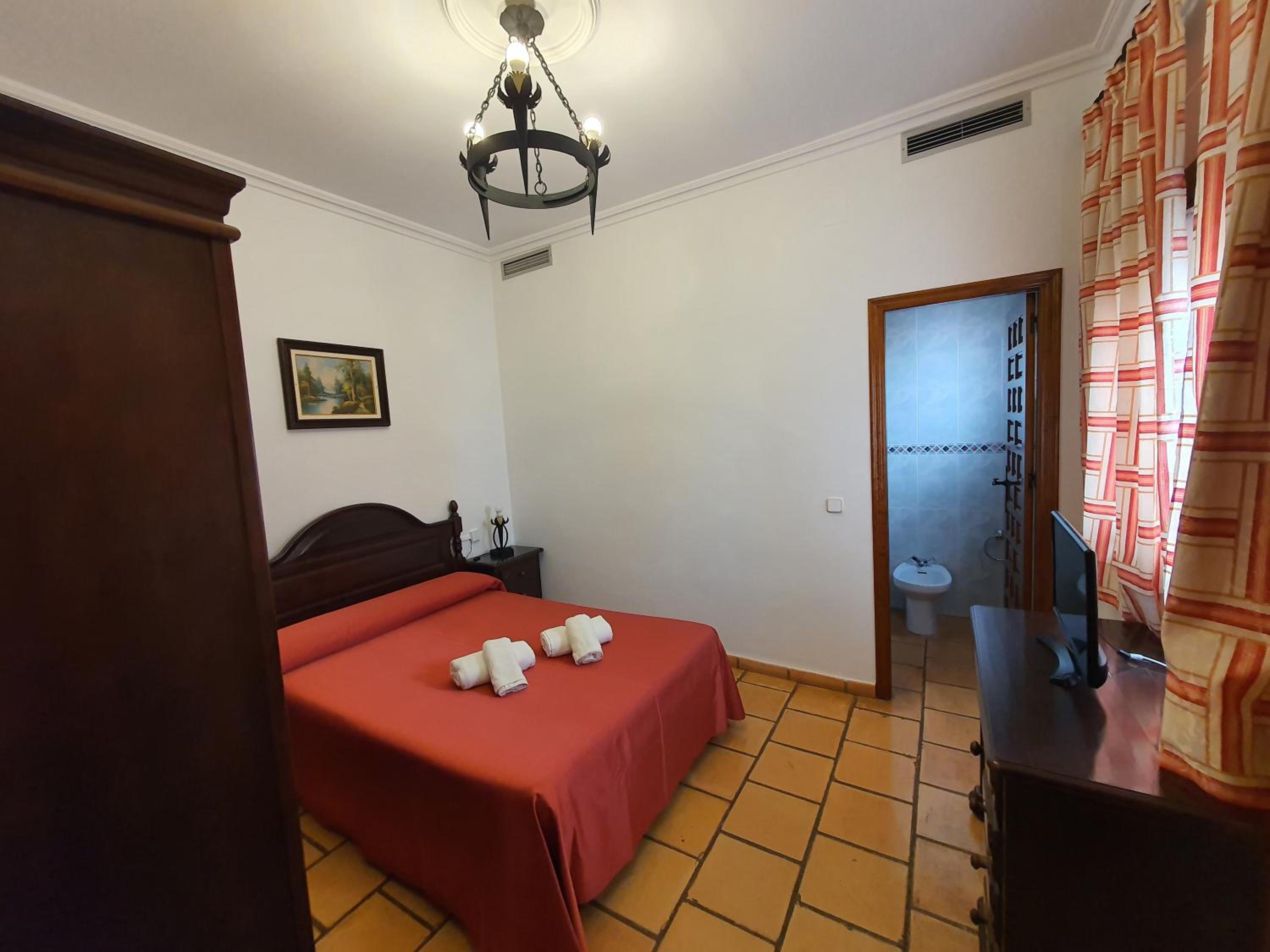 Double Room - Photo 1
