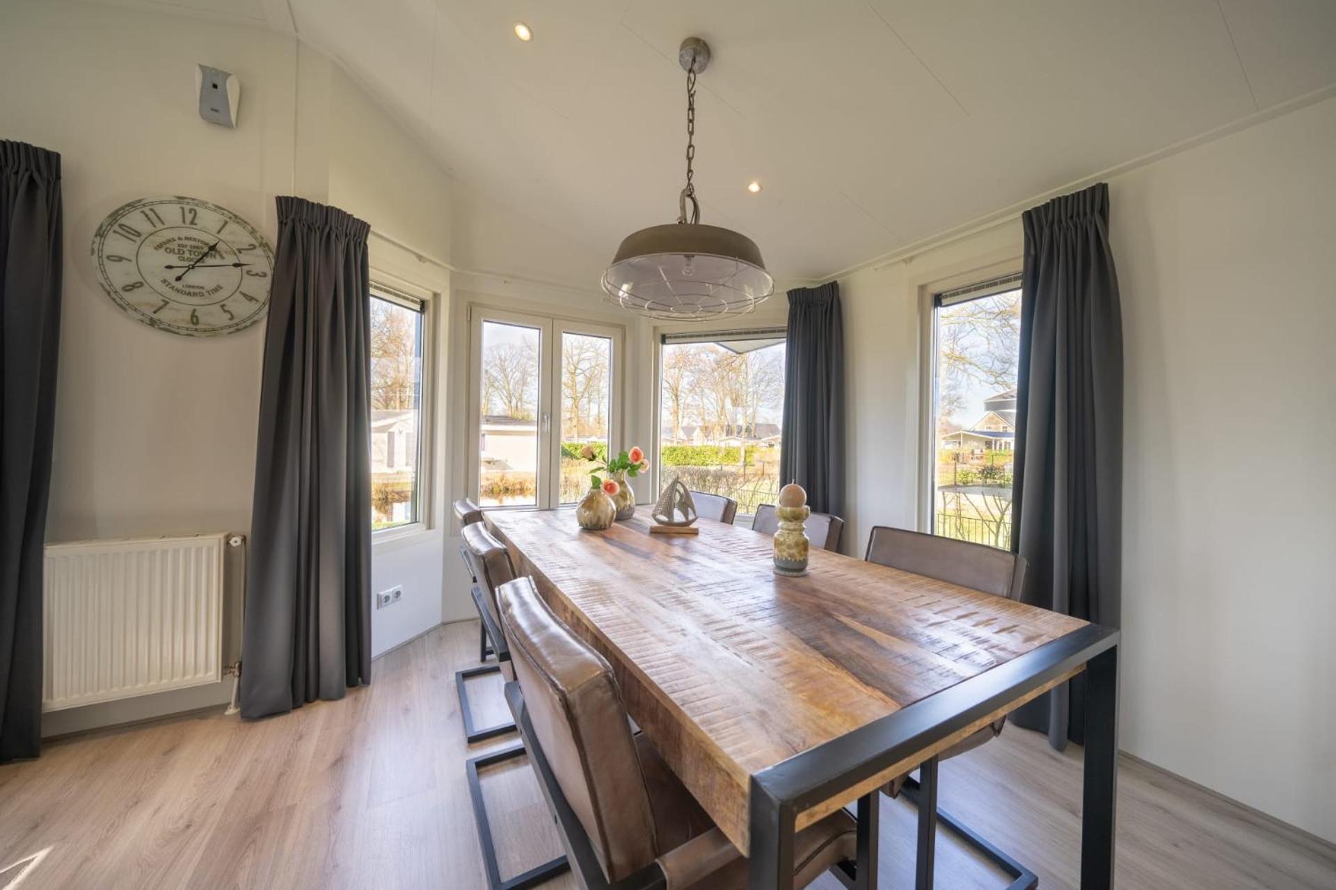 Three Bedroom Chalet - Hackfort 6