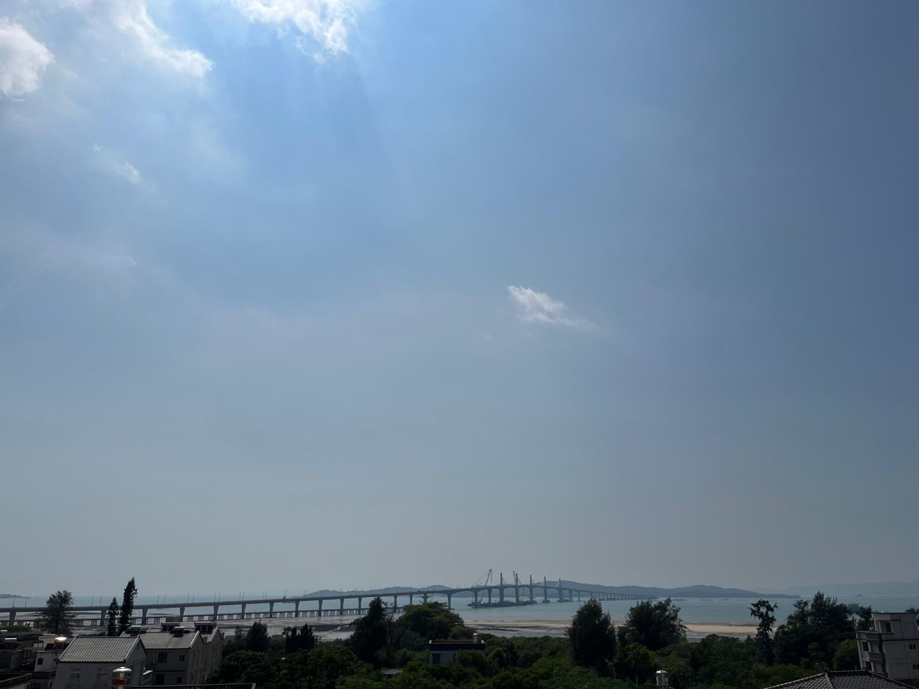 Deluxe Double Room with Side Sea View photo 2