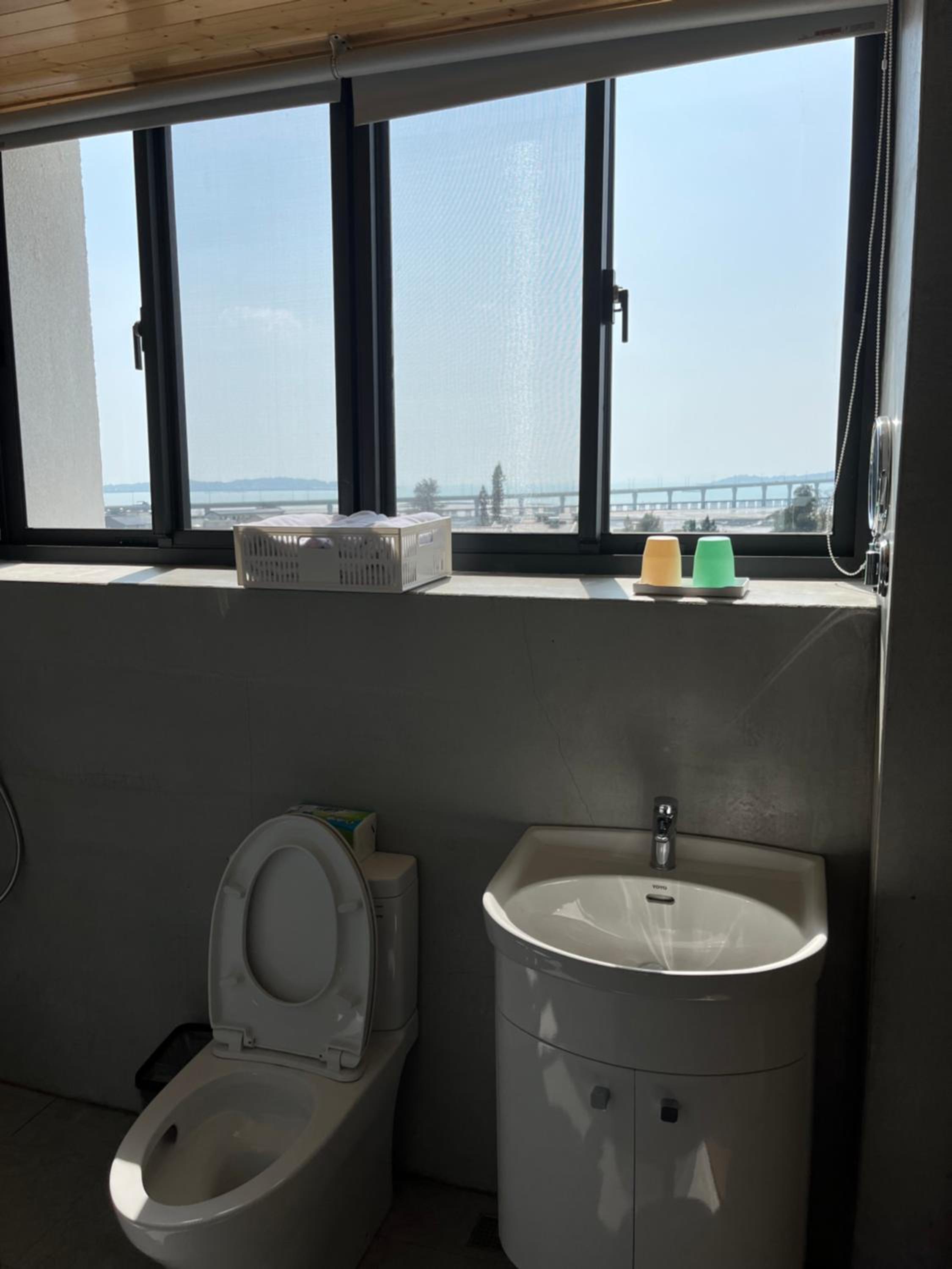 Deluxe Double Room with Side Sea View photo 1
