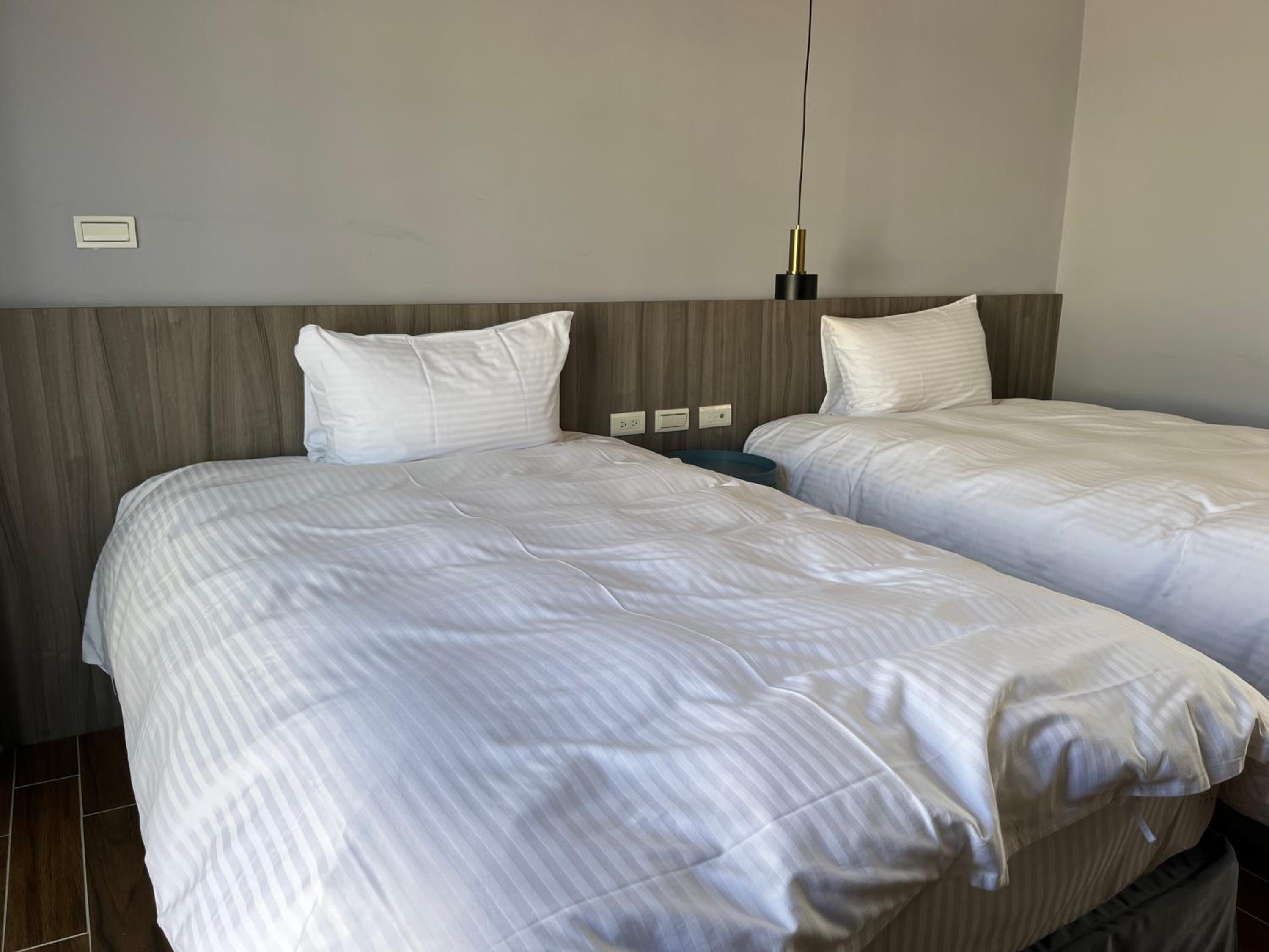 Deluxe Twin Room with Sea View photo 2