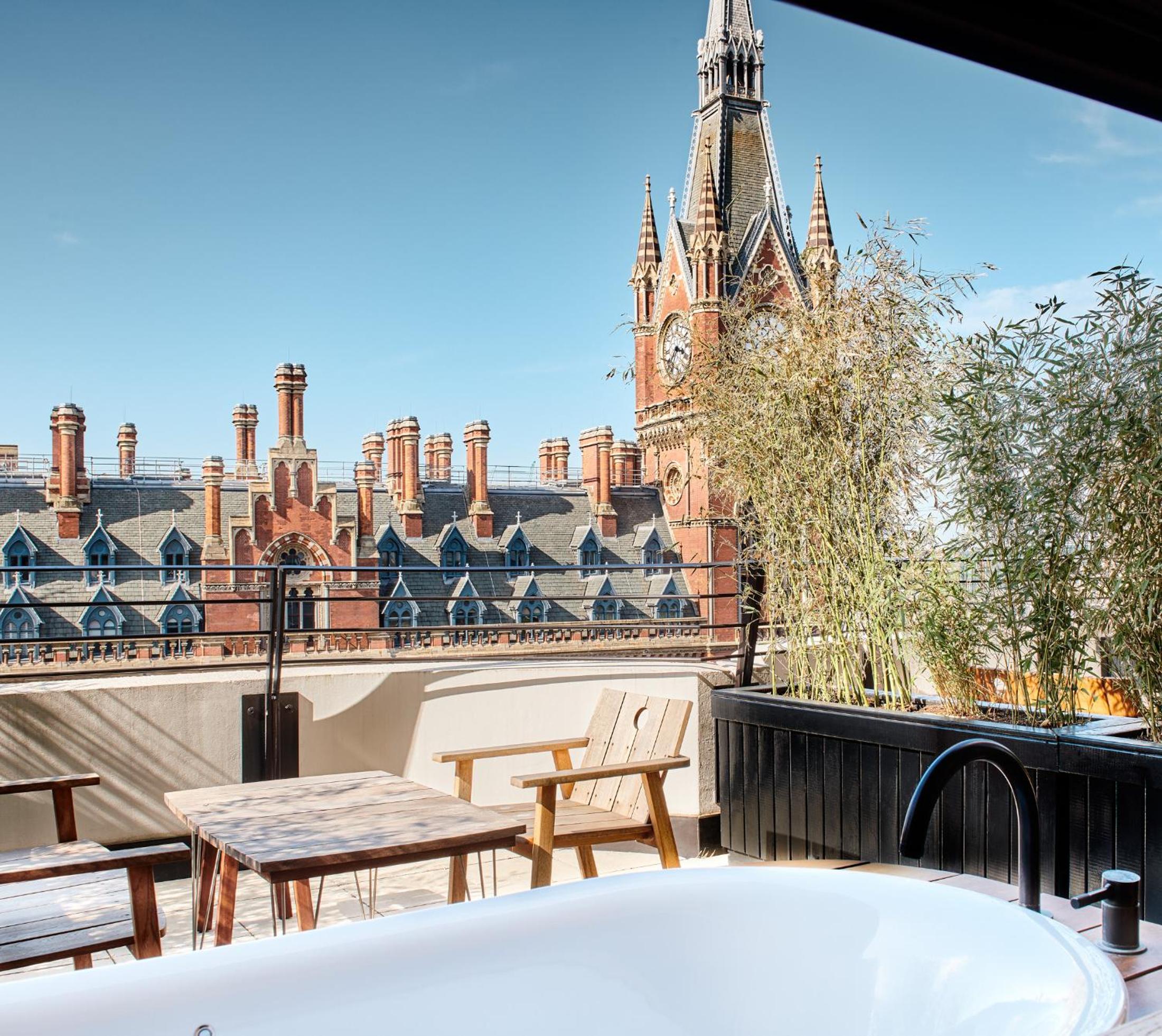 Studio Suite with Terrace