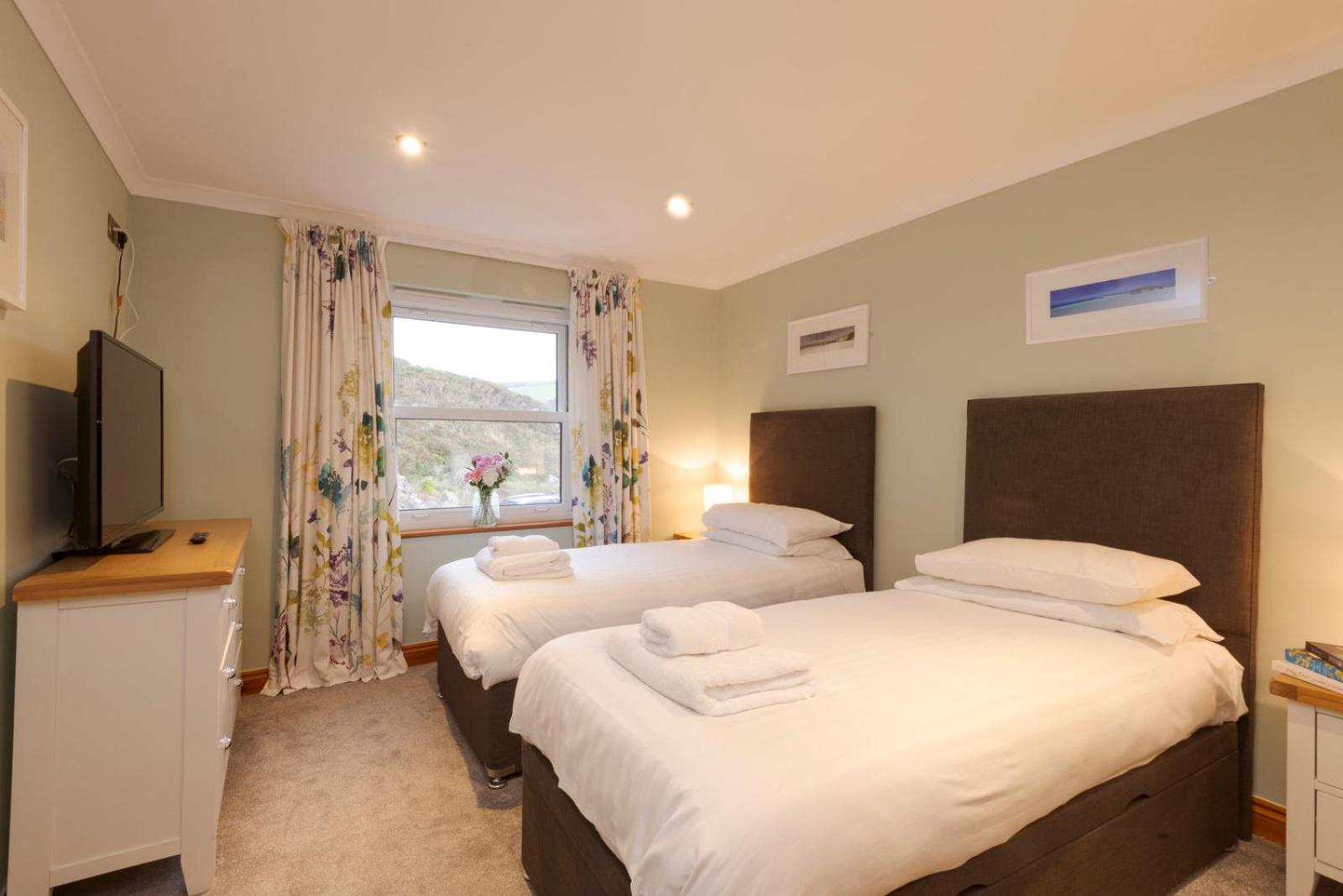 One-Bedroom Apartment (Twin Beds) photo 3