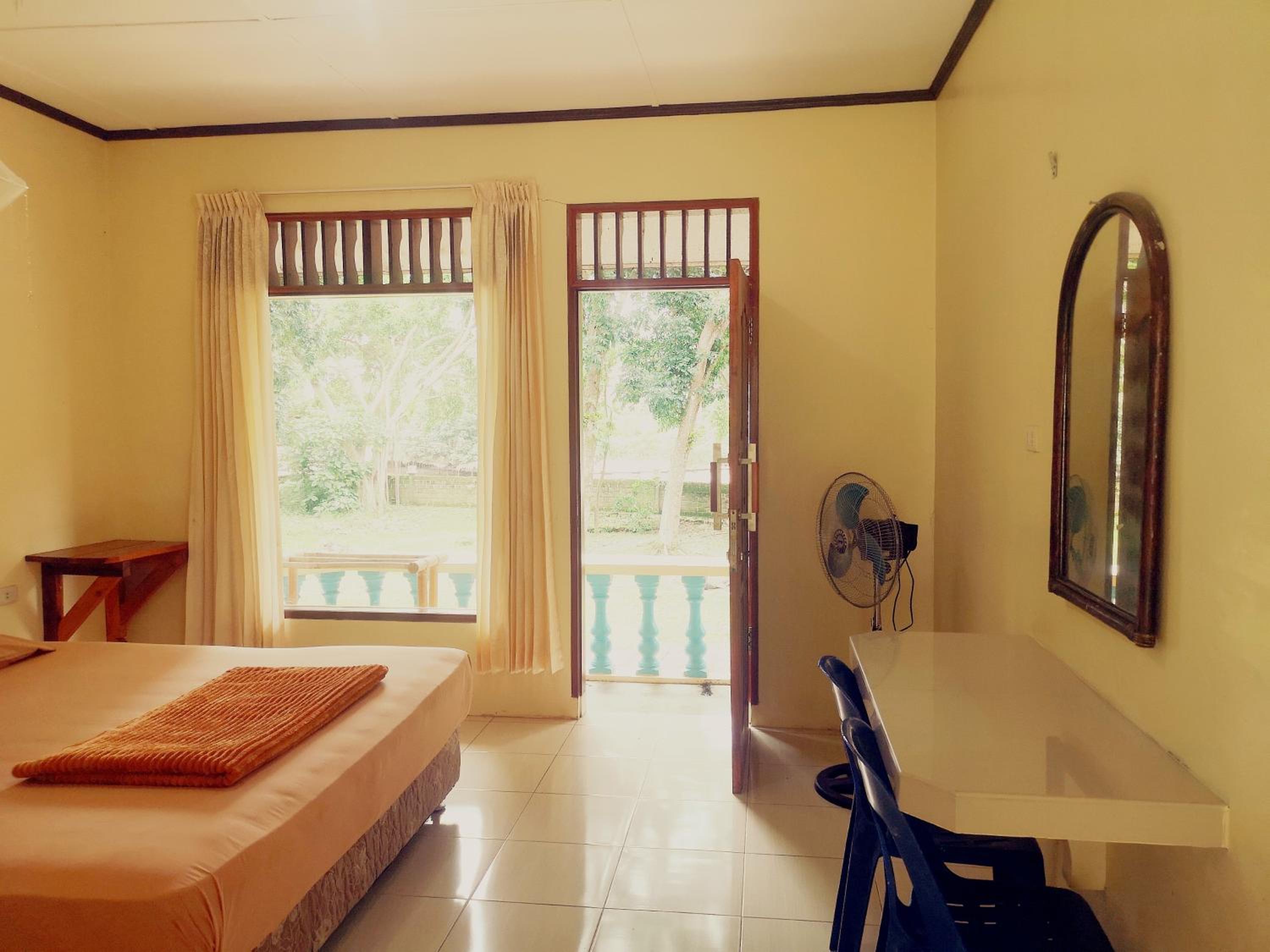 Standard Double or Twin Room with Garden View photo 3