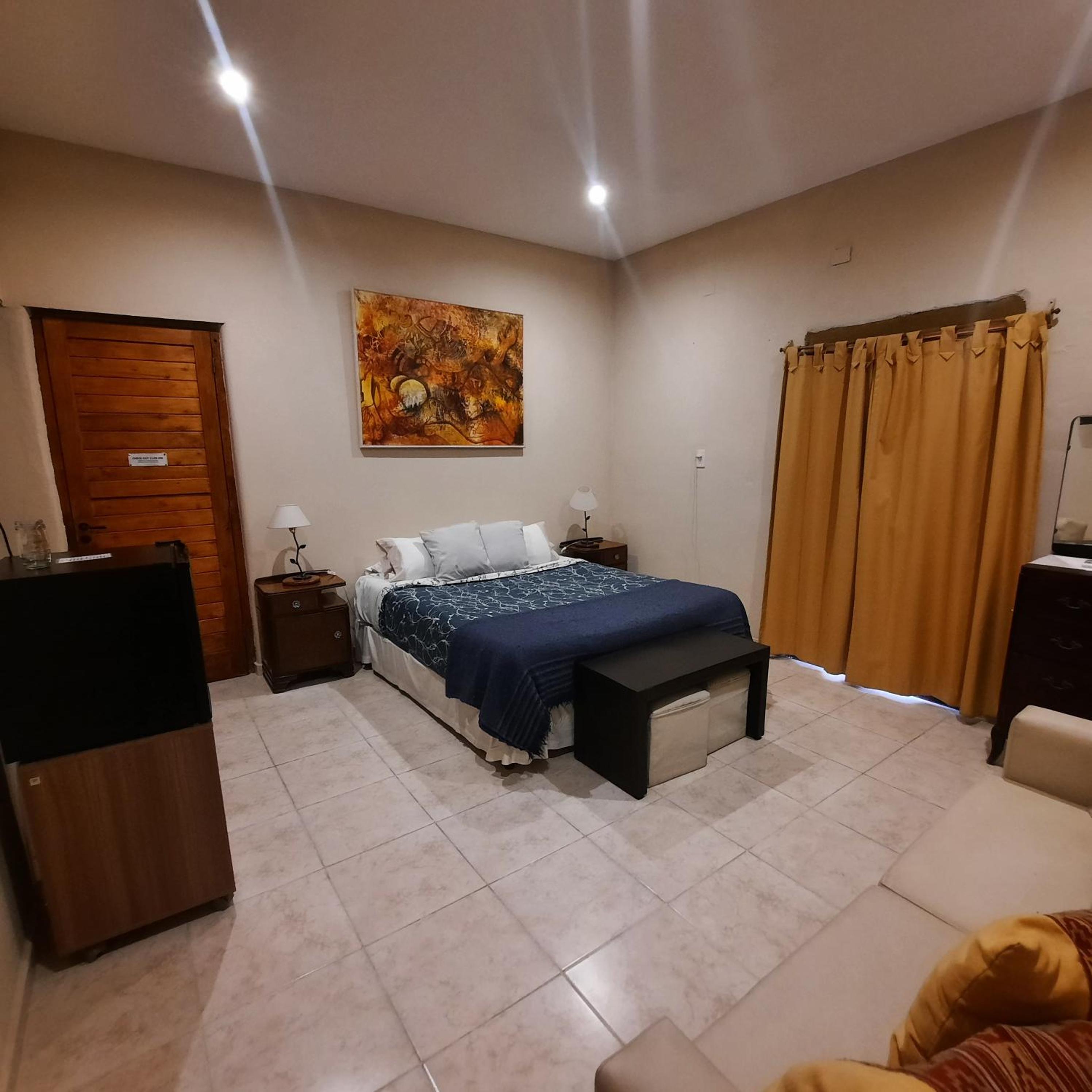 Double or Twin Room photo 3