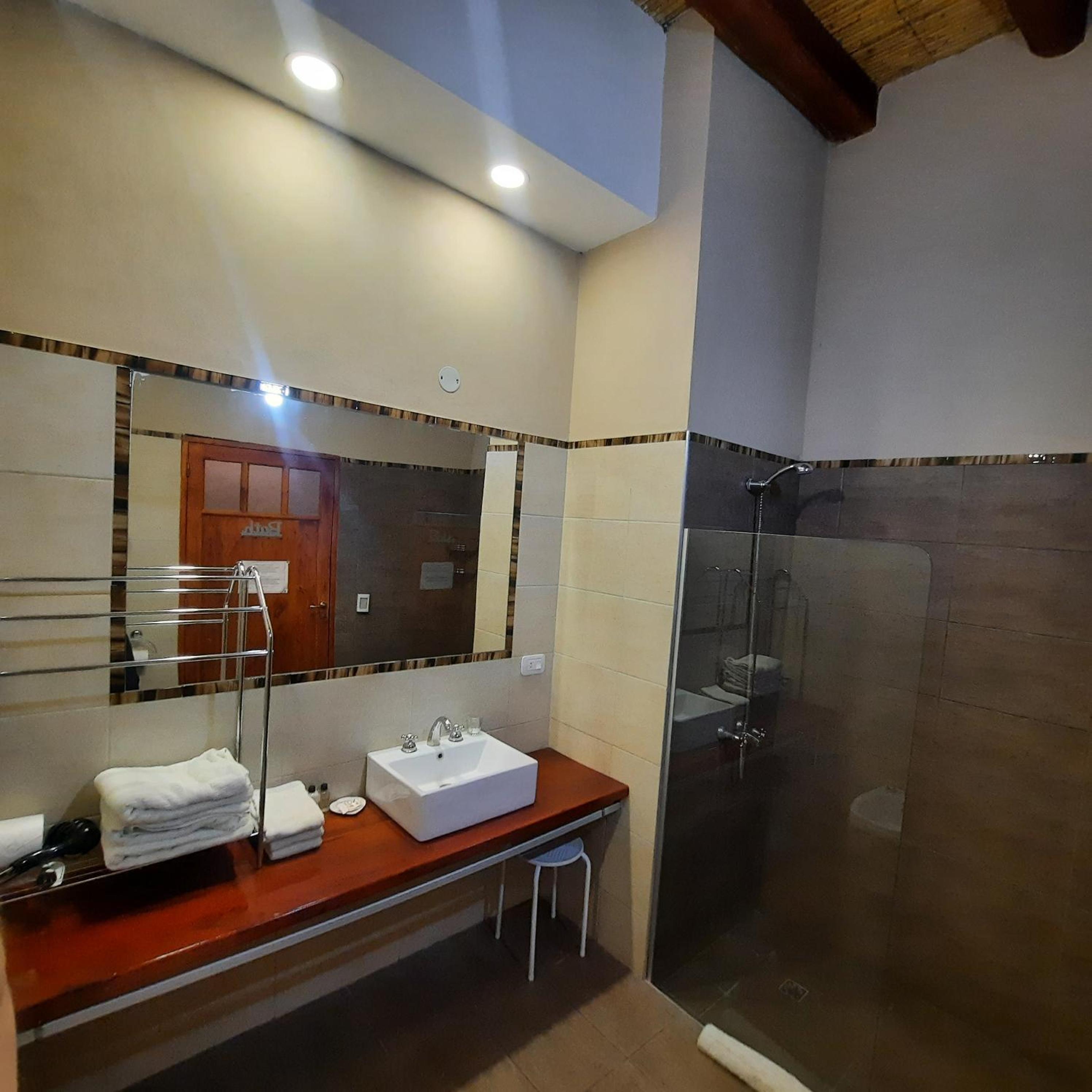 Double or Twin Room photo 2