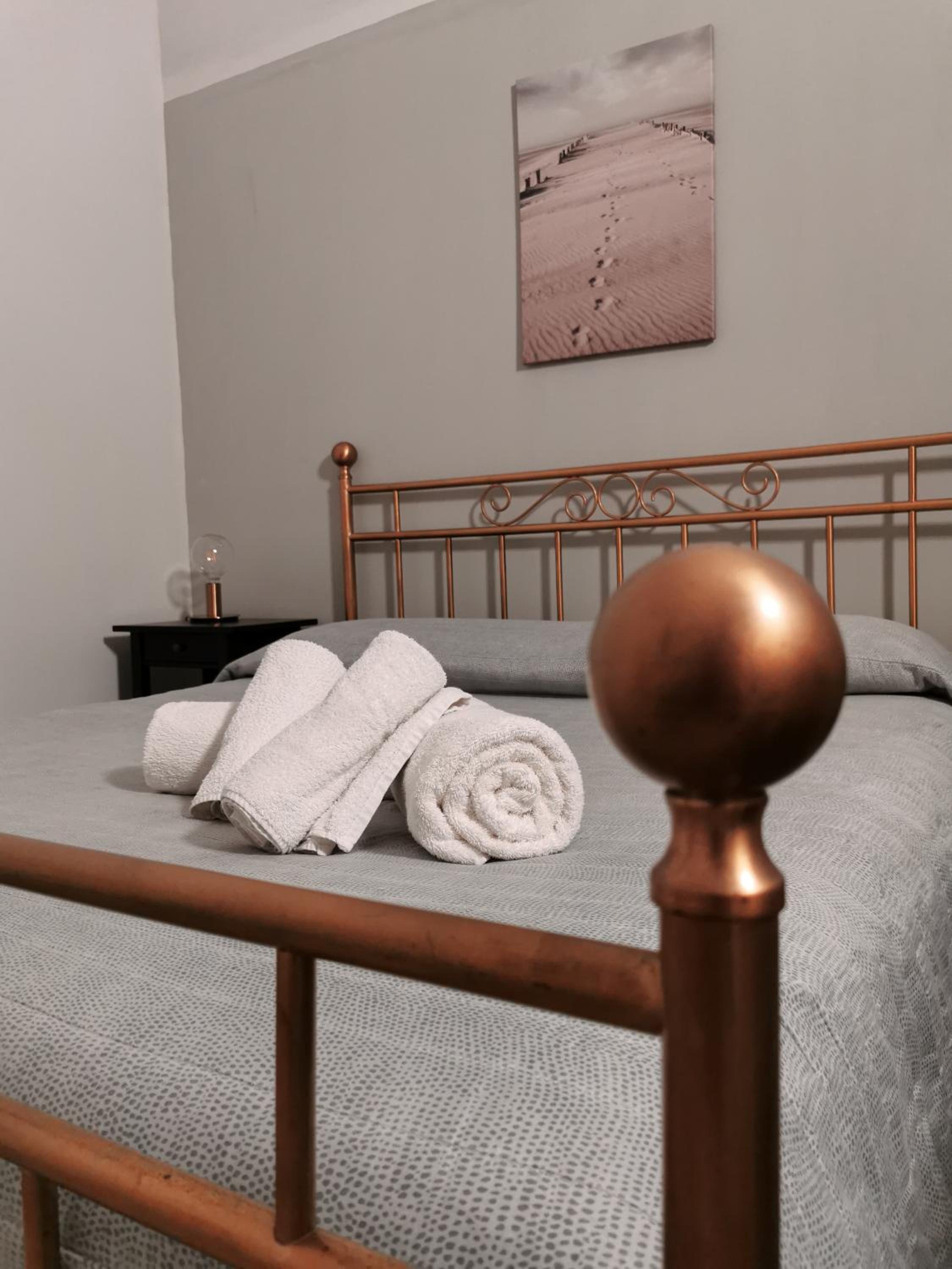 Two-Bedroom Apartment - Photo 7