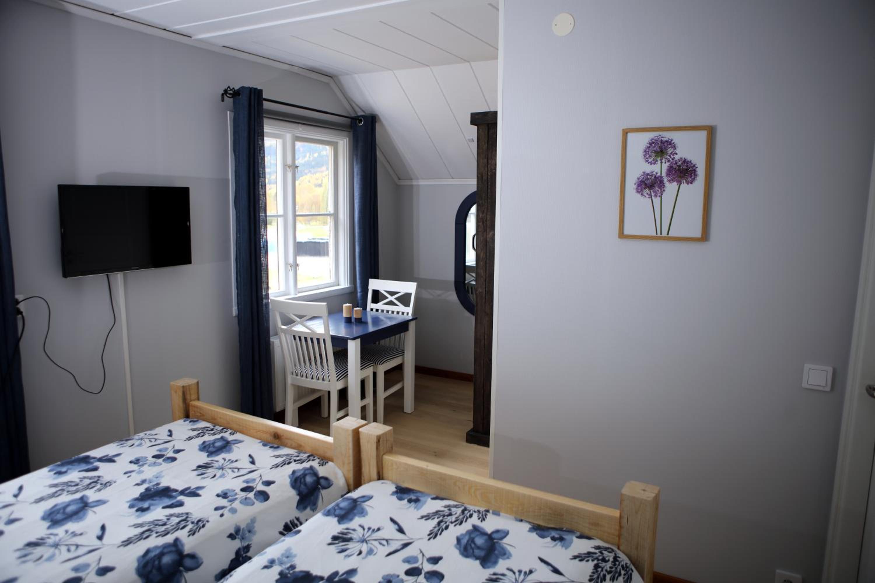 Double Room with Private Bathroom photo 2