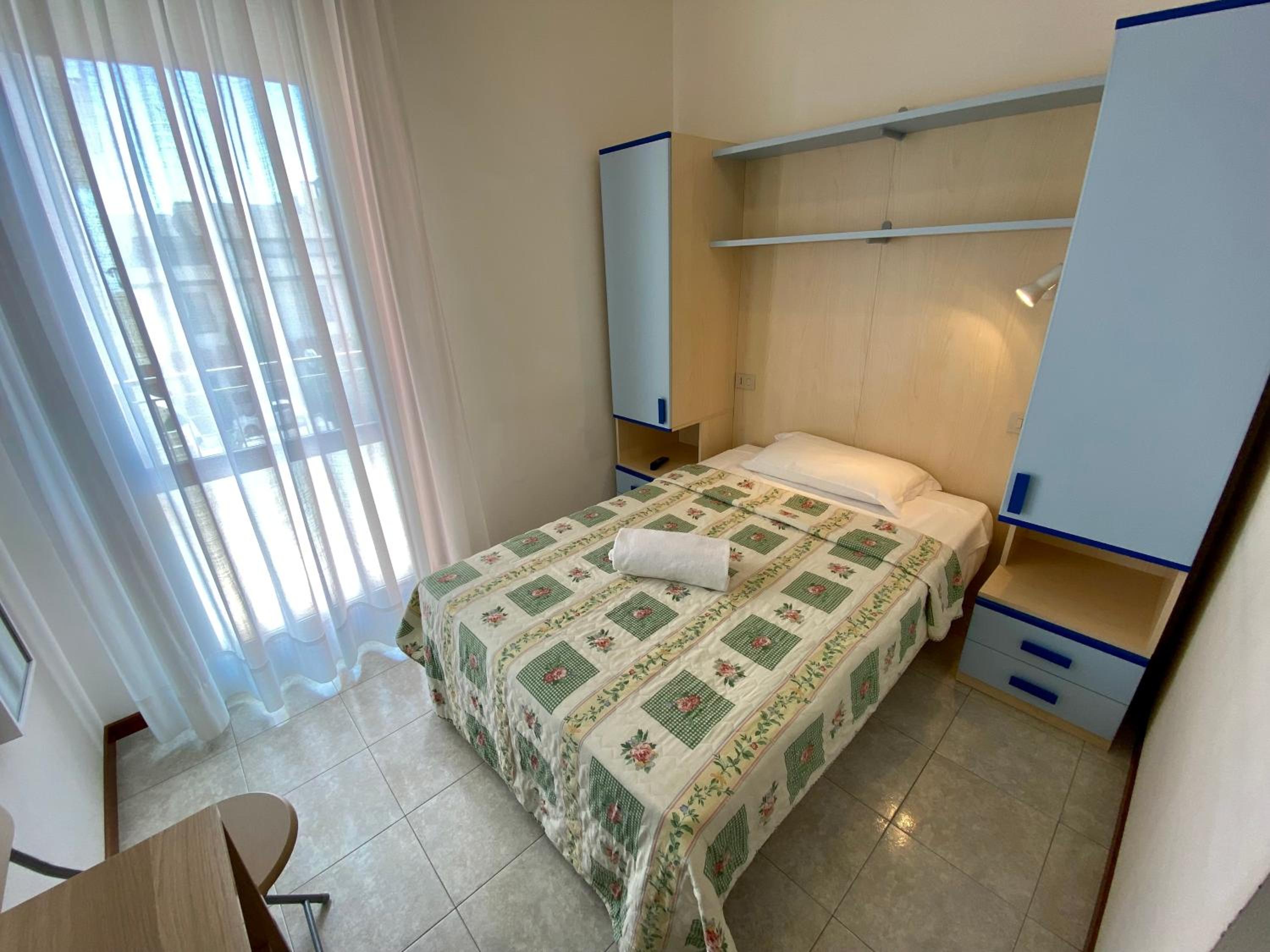 Standard Single Room photo 2