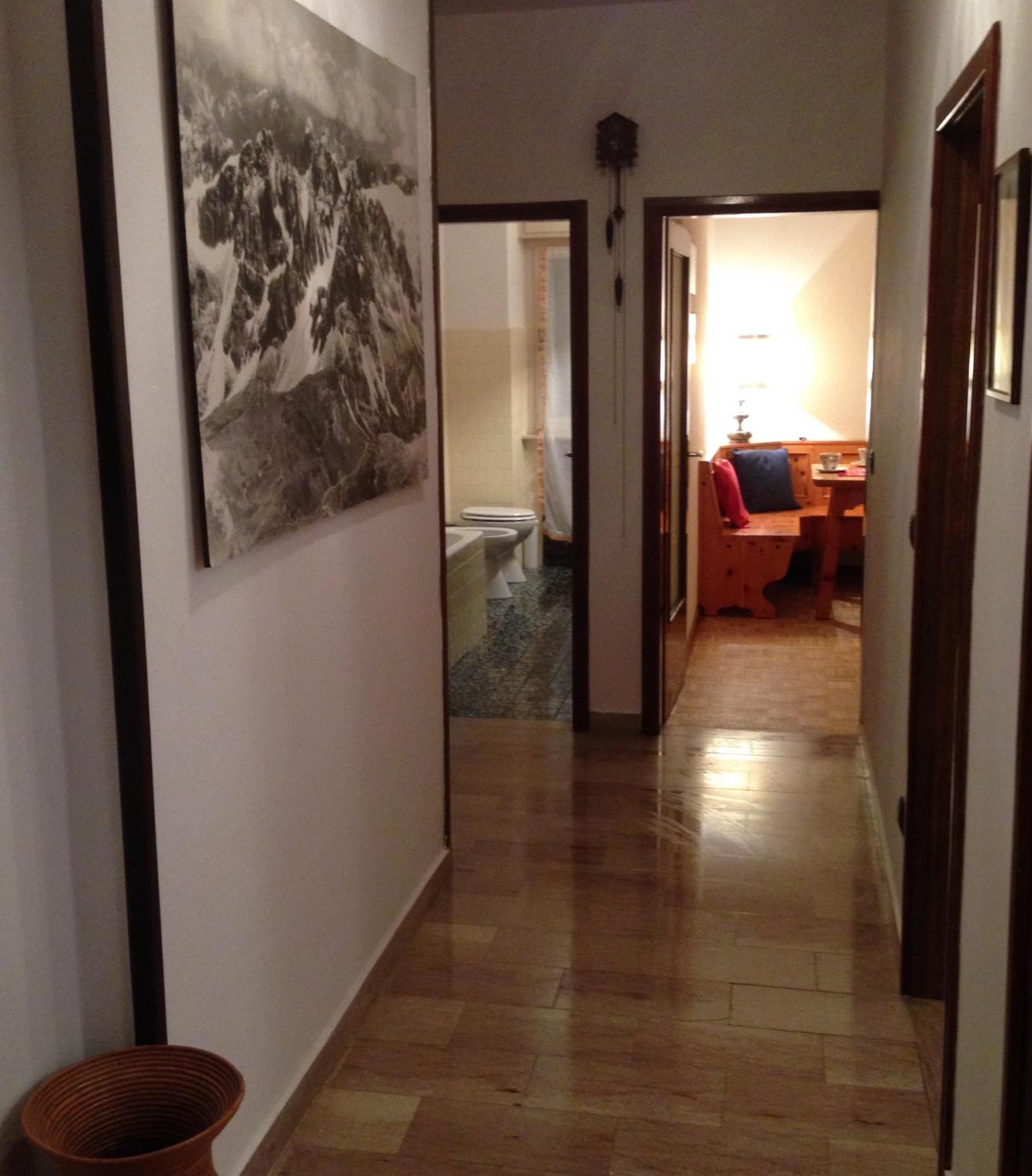 Apartment photo 2
