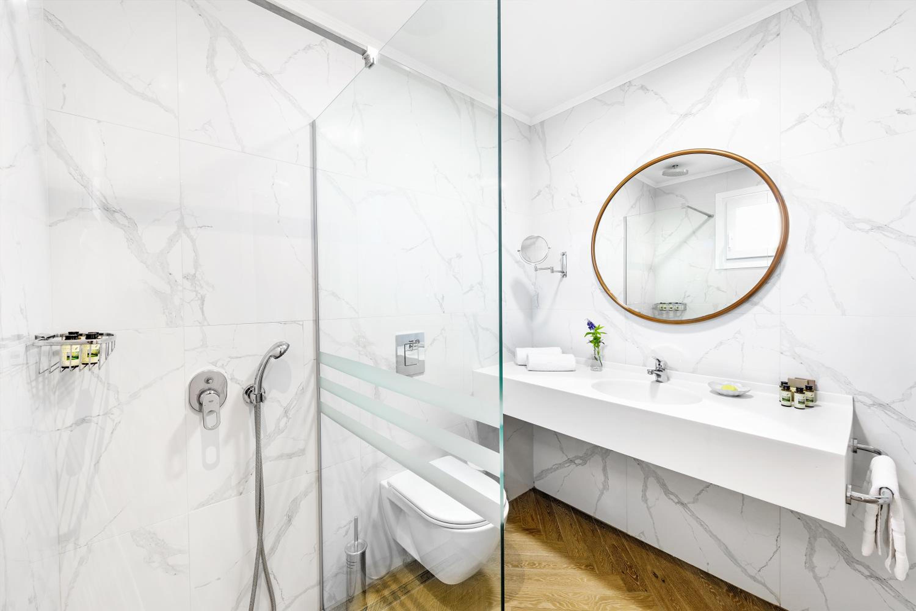 Deluxe Double Room with Garden View - Photo 5