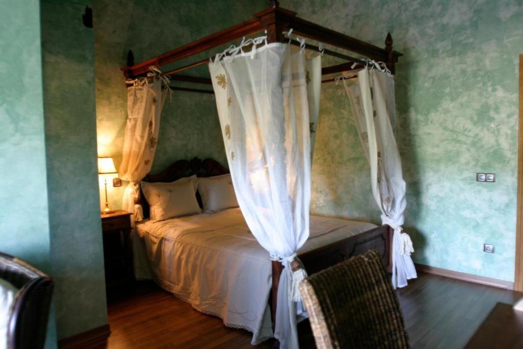 Deluxe Queen Room photo 3