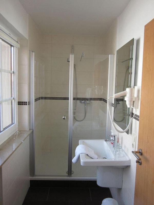 Double Room - Photo 4