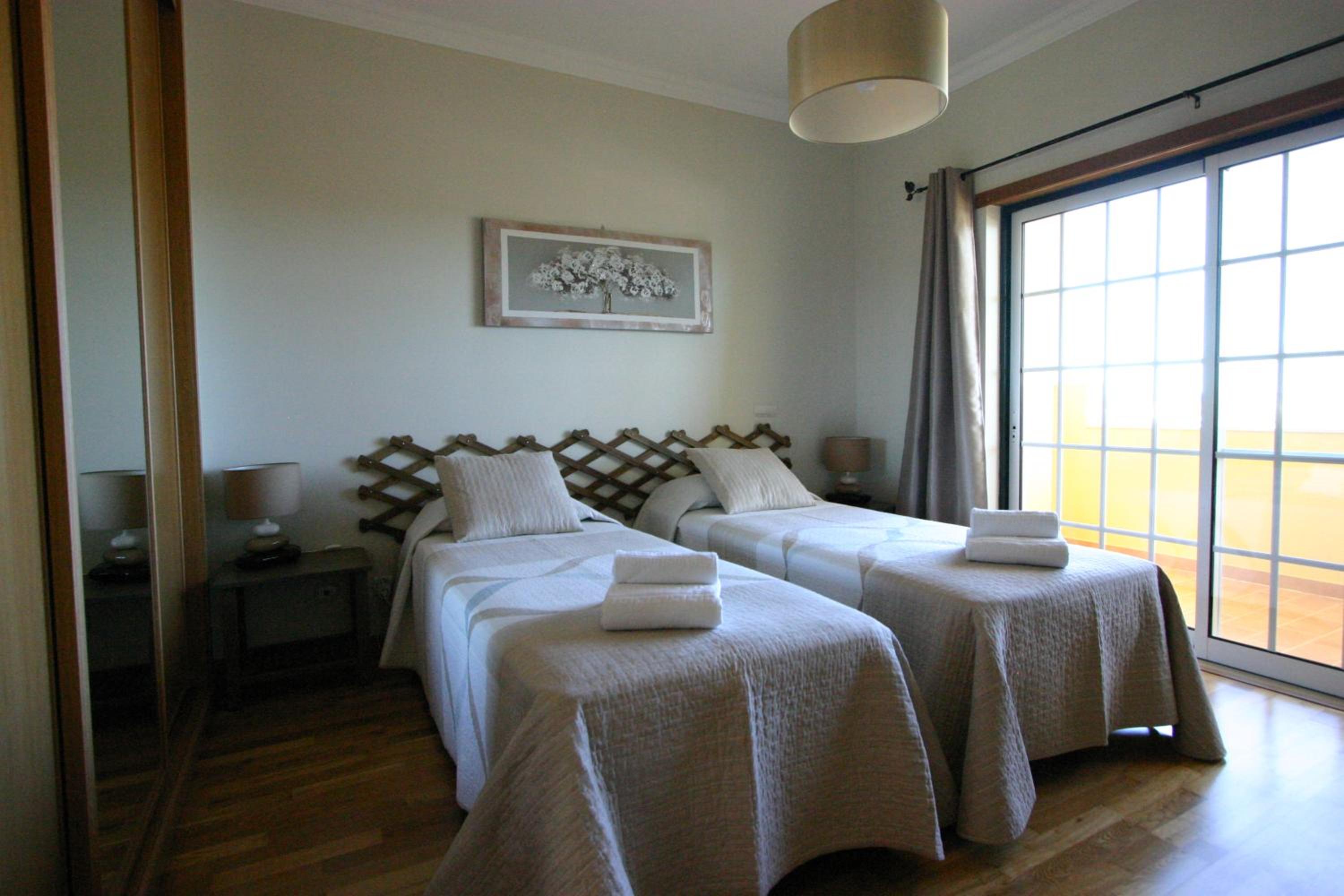 Deluxe Double or Twin Room with Sea View photo 1