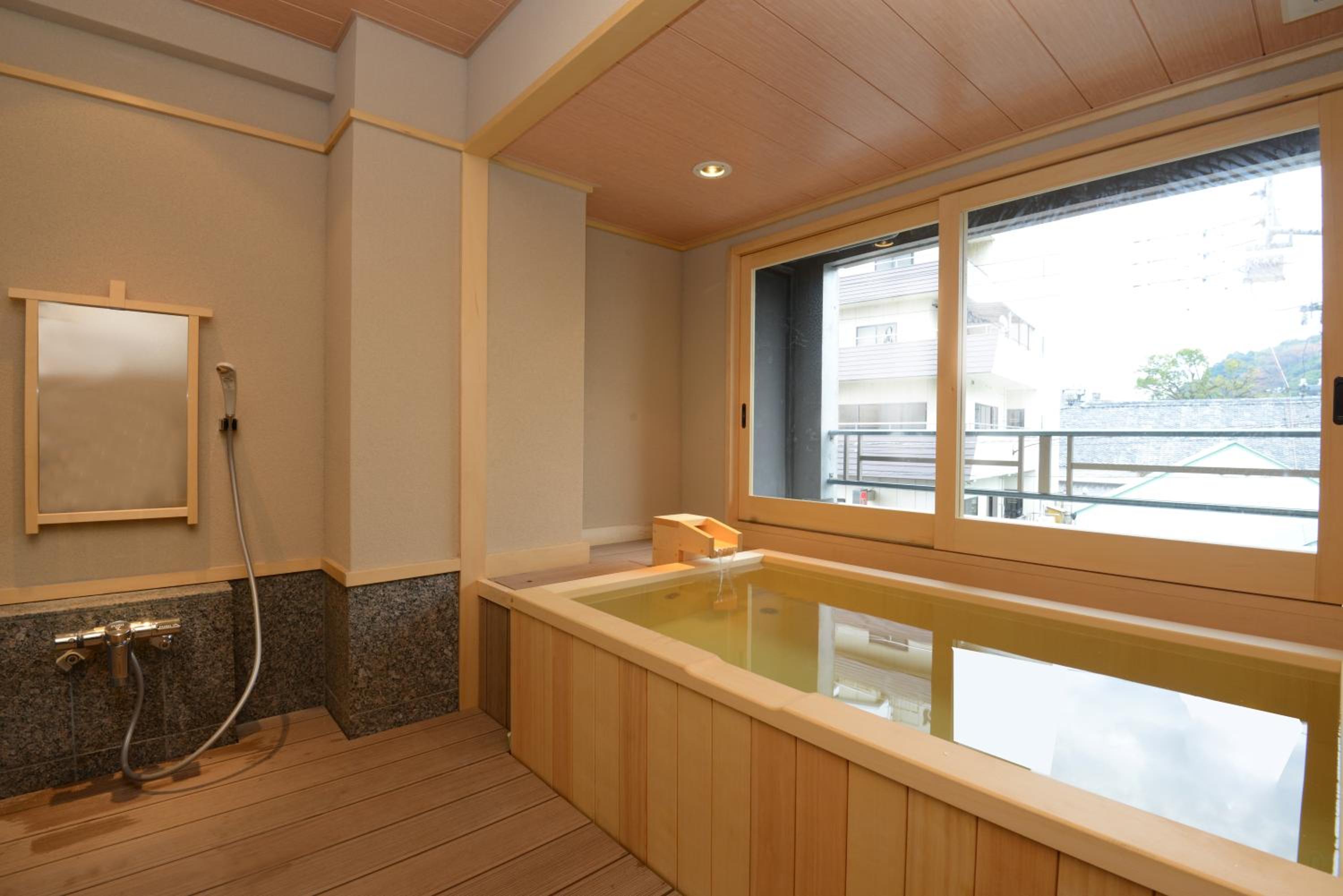 Standard Twin Room - Photo 2