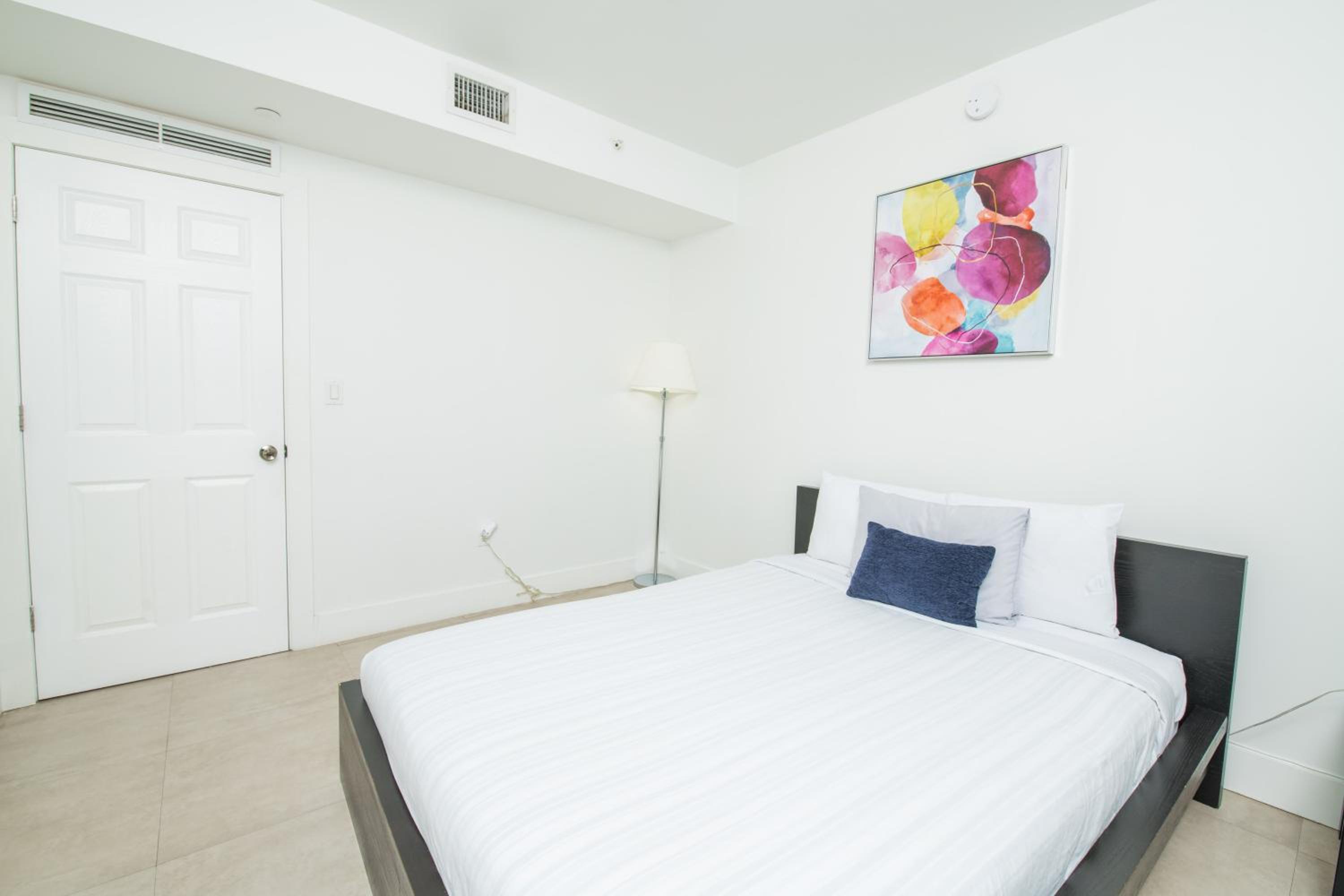 Apartment - Photo 11
