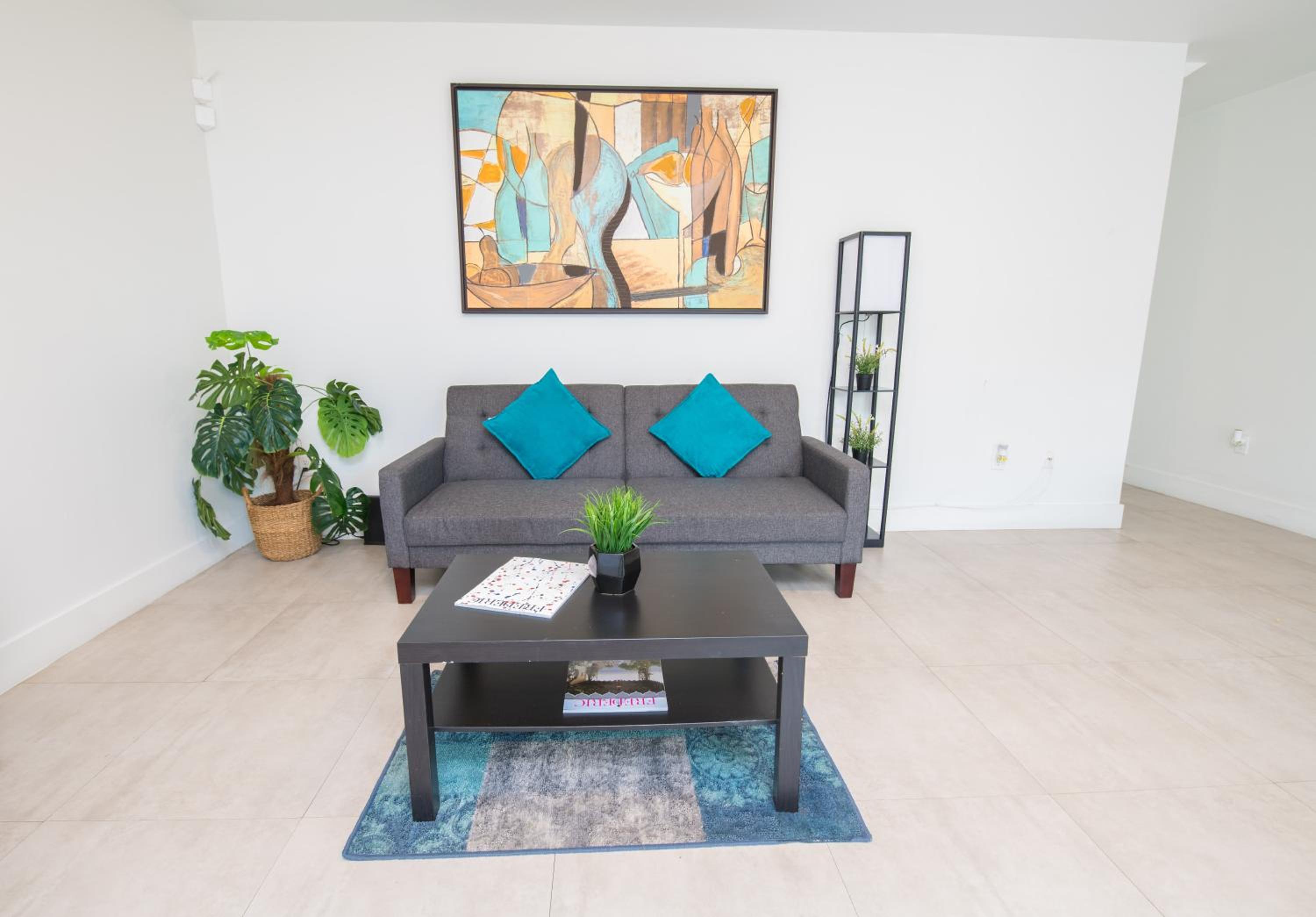 Apartment - Photo 1