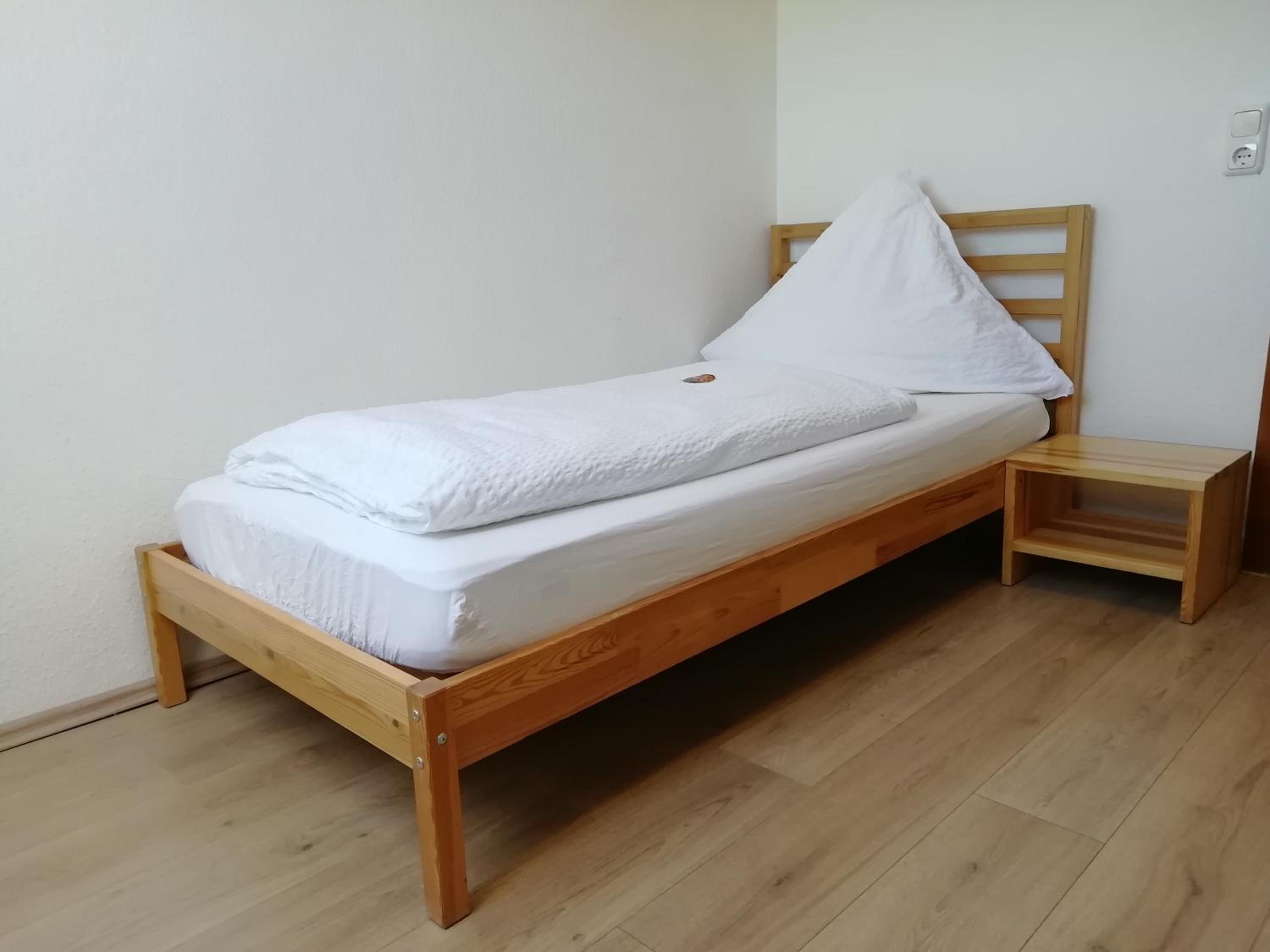 Single Room with Private Bathroom photo 3