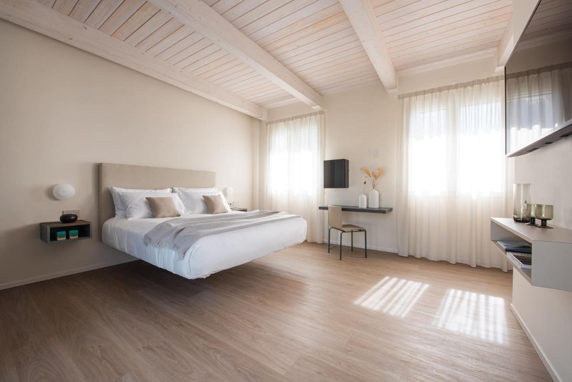 Suite with Terrace photo 2