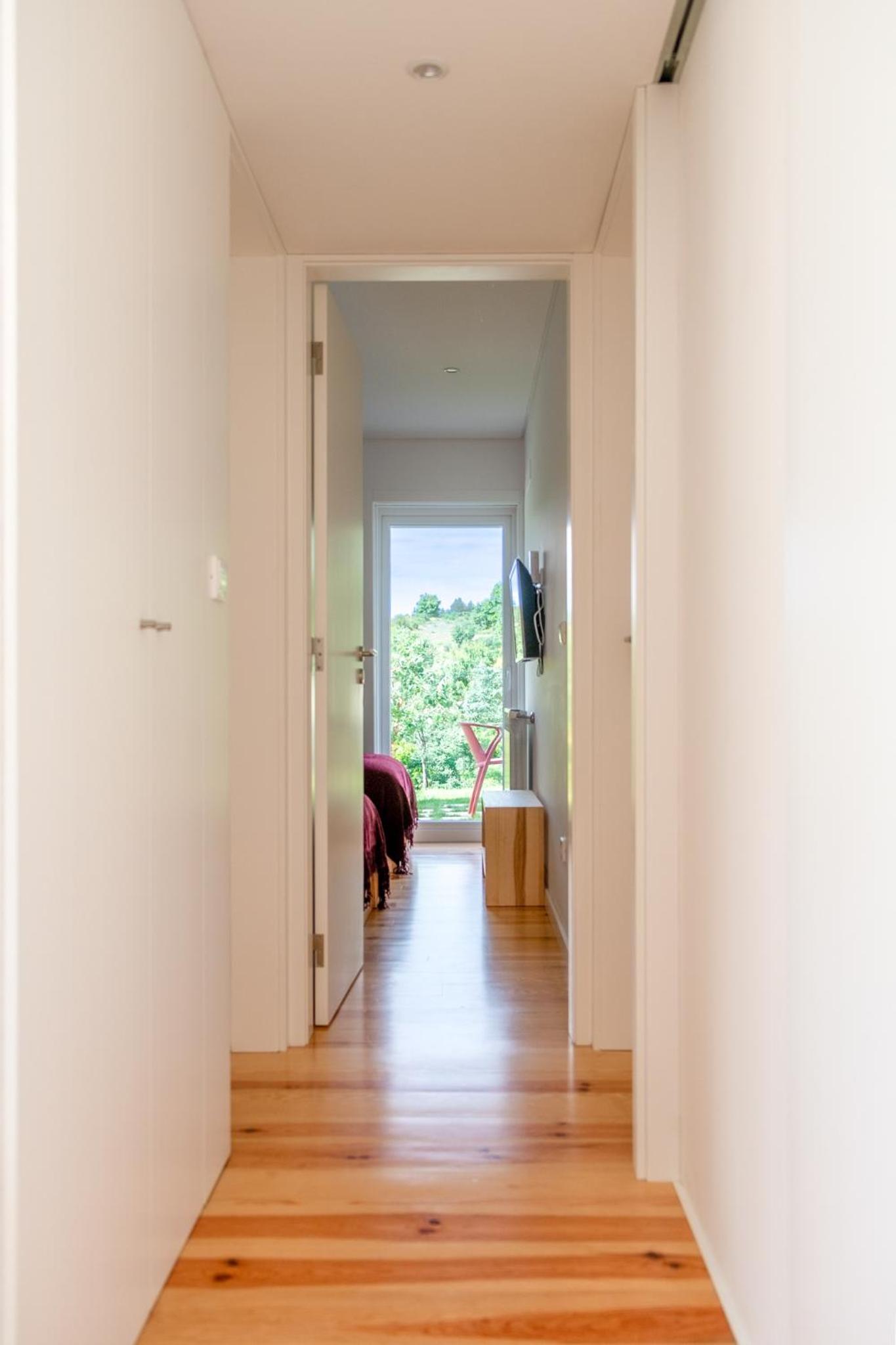 Two-Bedroom House - Photo 9