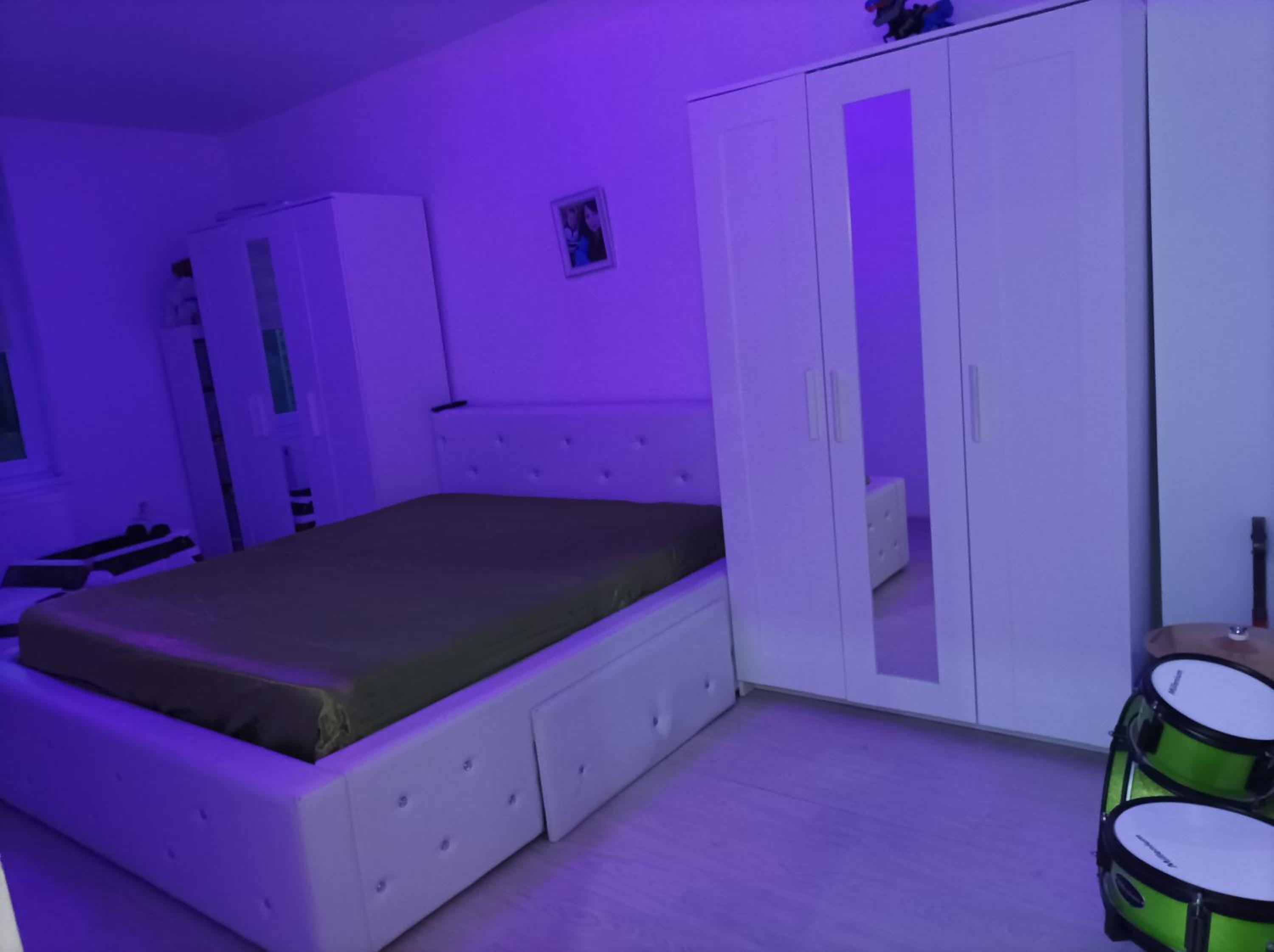 One-Bedroom Apartment - Photo 1