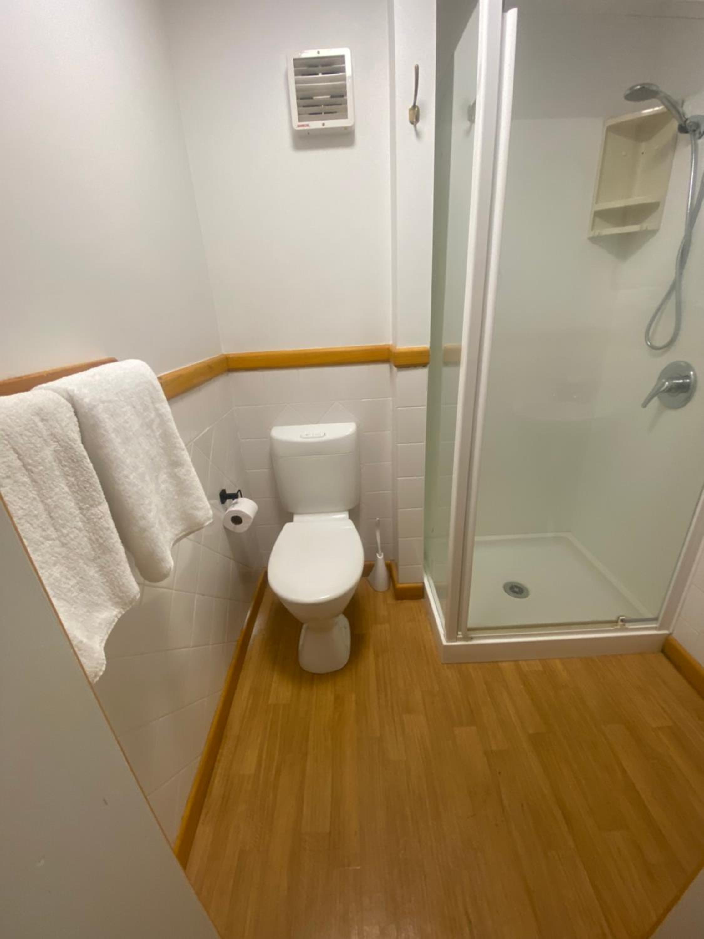 Budget Double Room photo 3