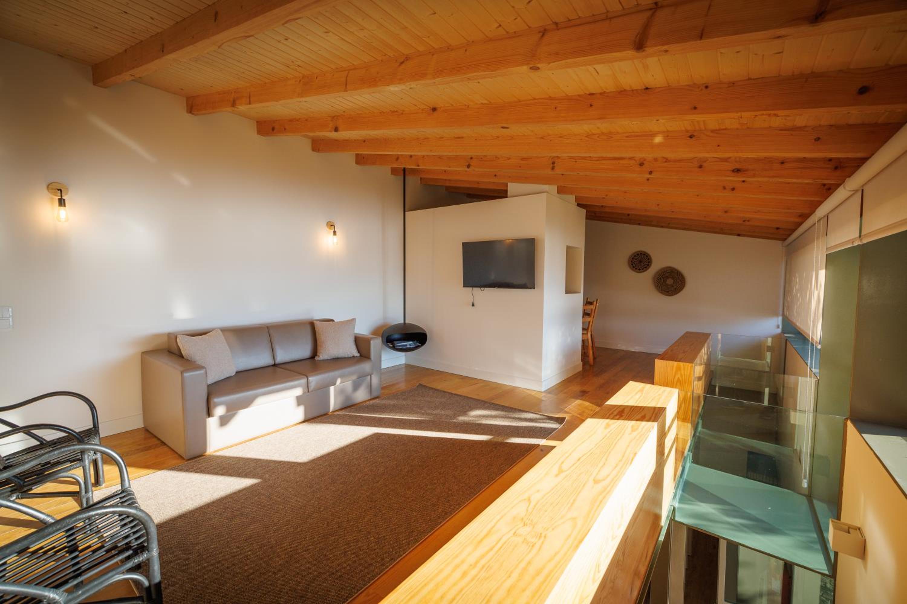 One-Bedroom House - Photo 11