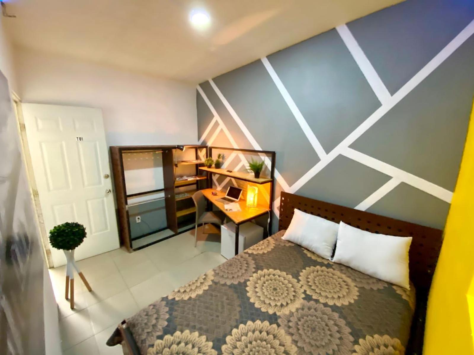 Queen Room - Photo 11