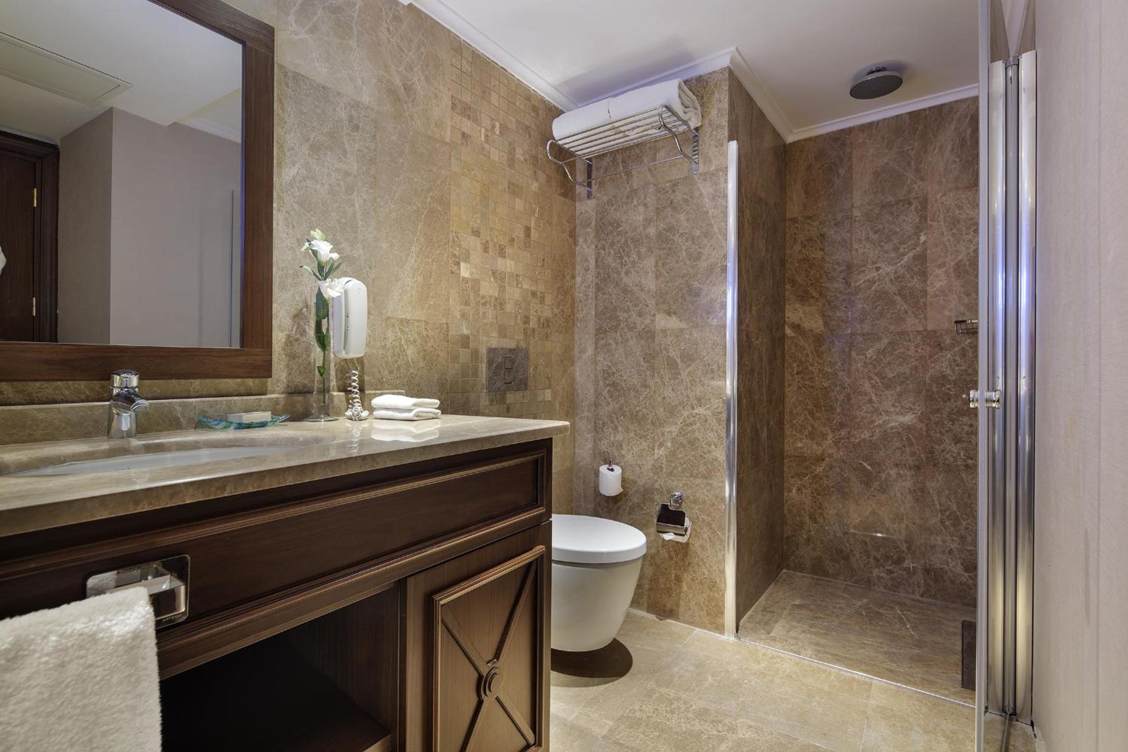 Executive Deluxe Suite - Photo 5