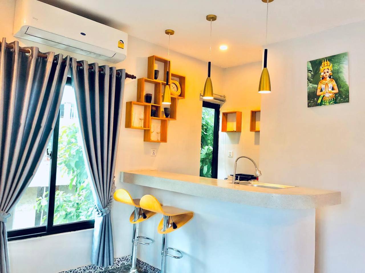 Executive Suite - Photo 15
