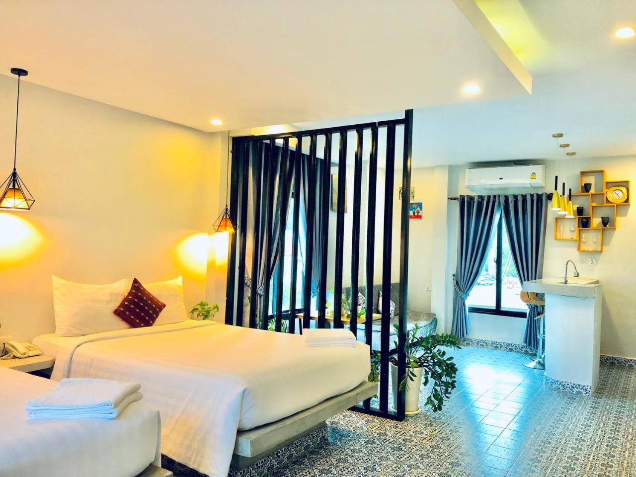 Deluxe Twin Room - Photo 16