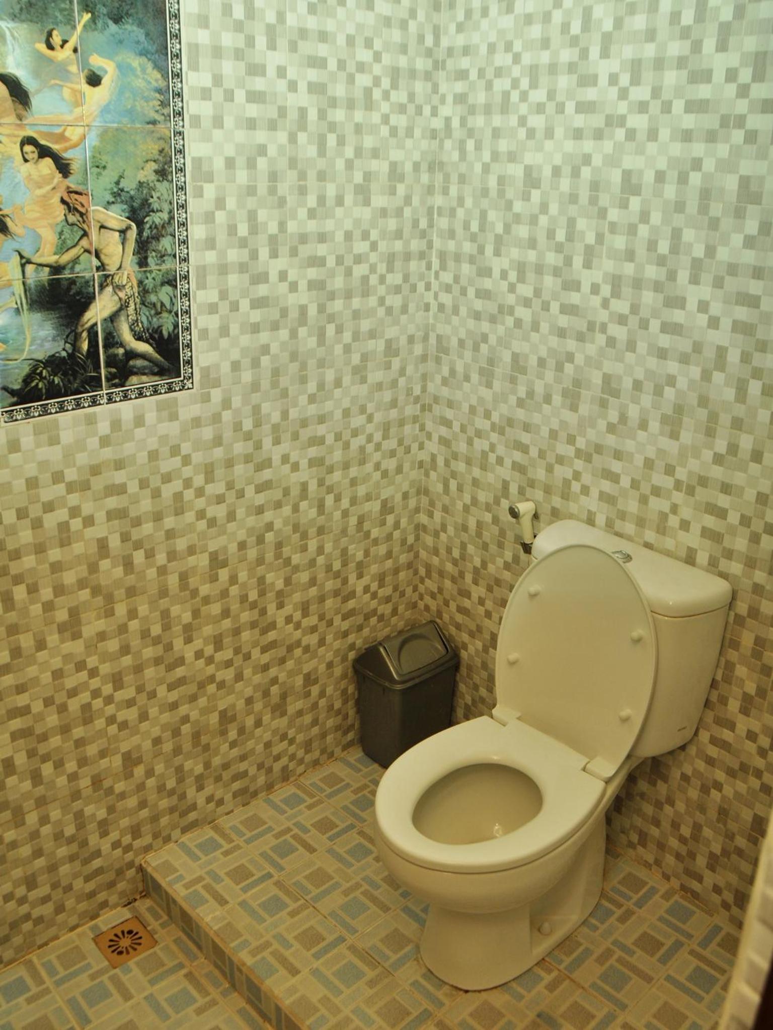 Standard Double Room with Fan - Photo 4