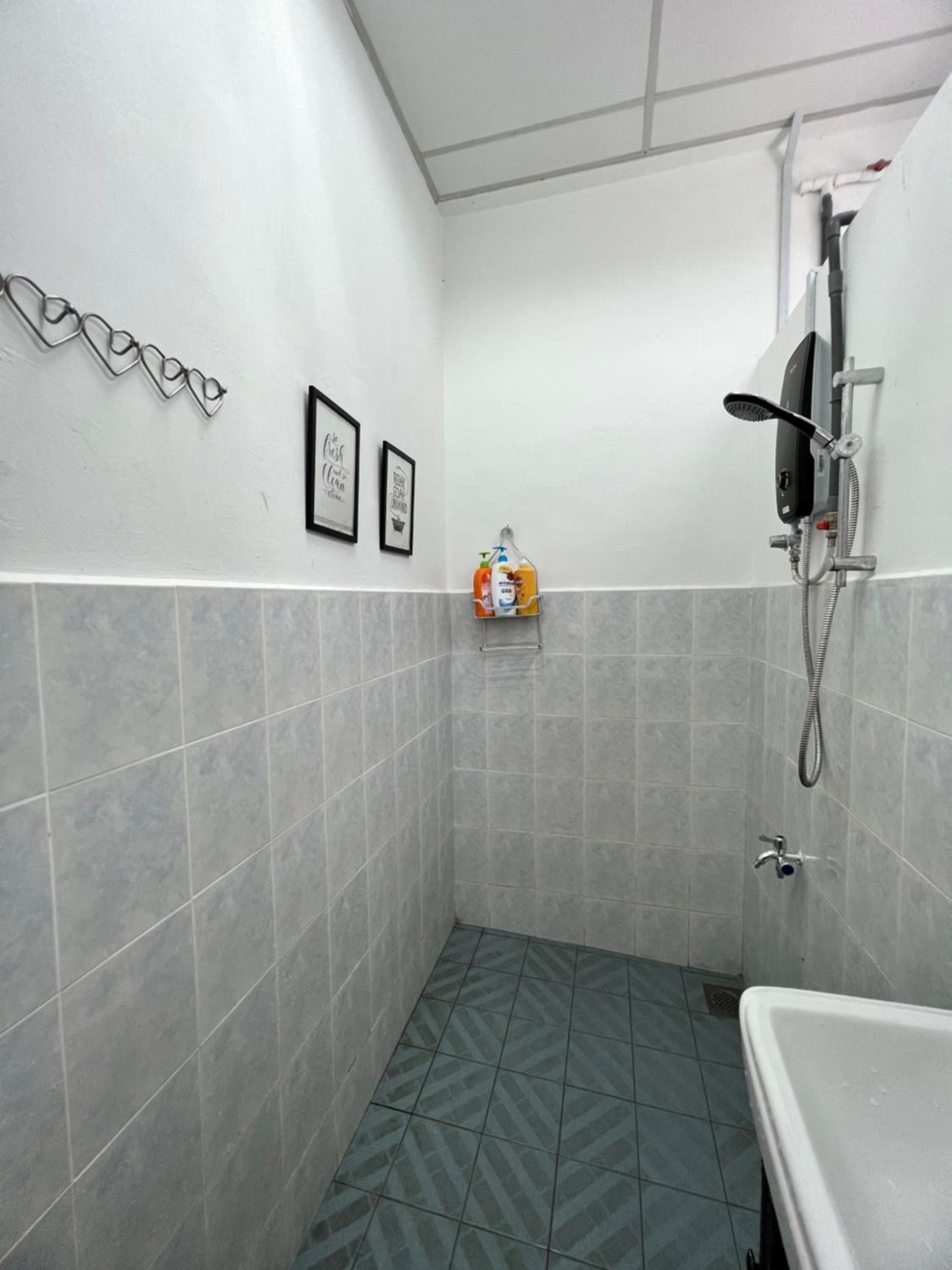 Apartment photo 2