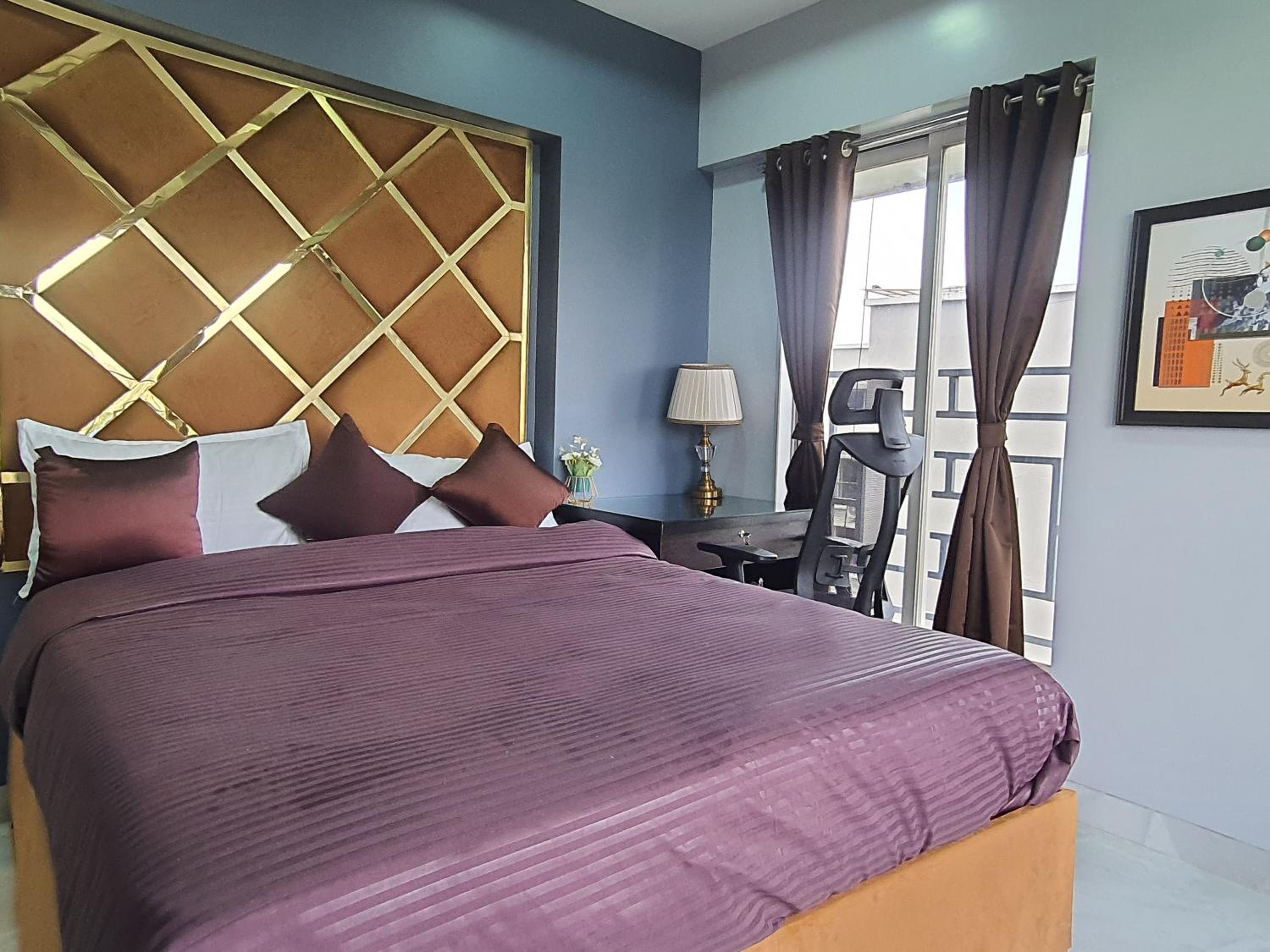 Two-Bedroom Apartment - Photo 11