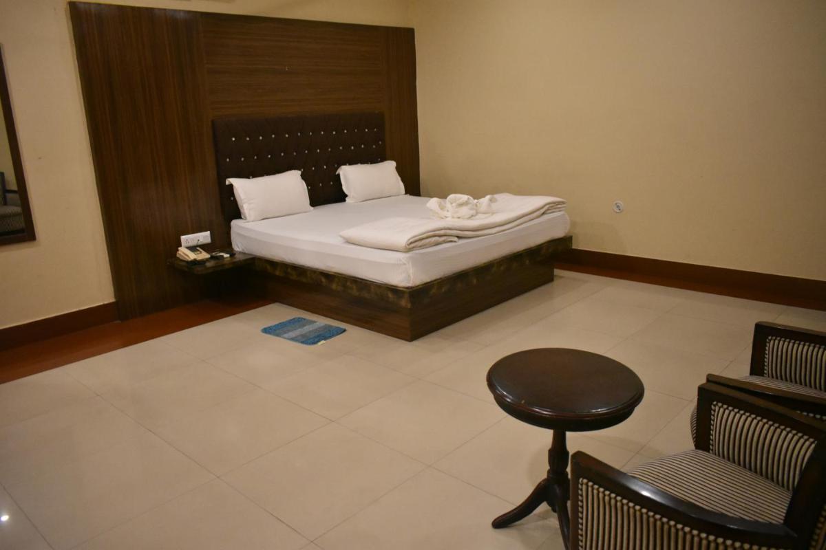 Deluxe Double Room photo 3